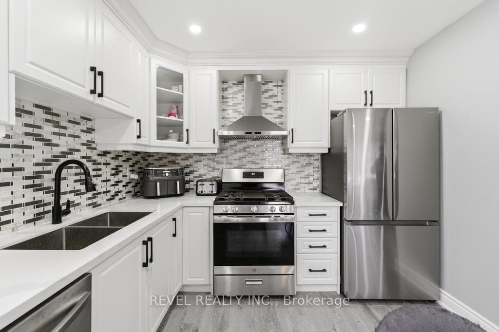 44 Jefferson Avenue photo 38