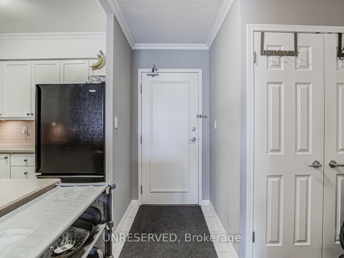 260 Merton Street Unit 510 photo 5