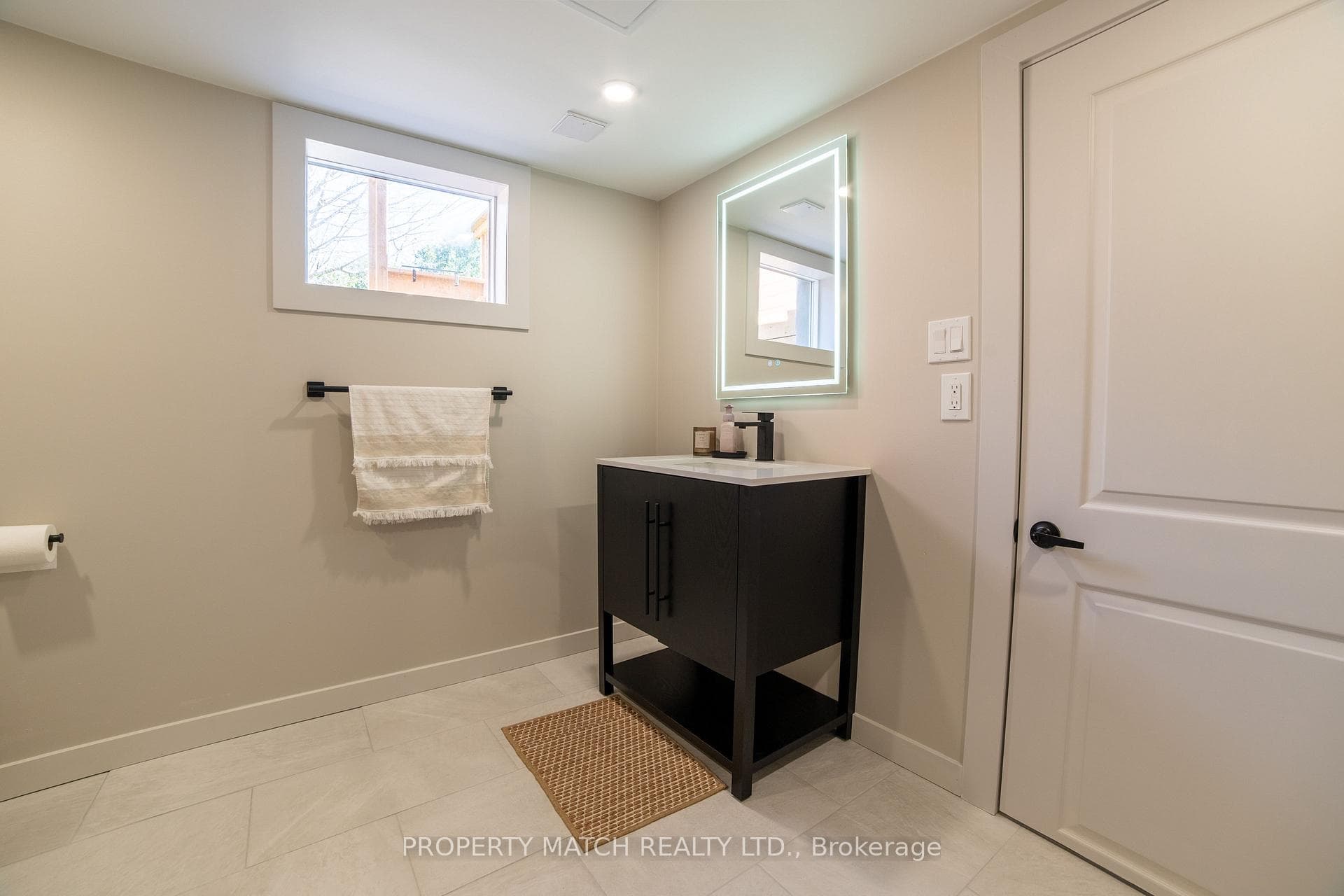 16 Simmons Street photo 28