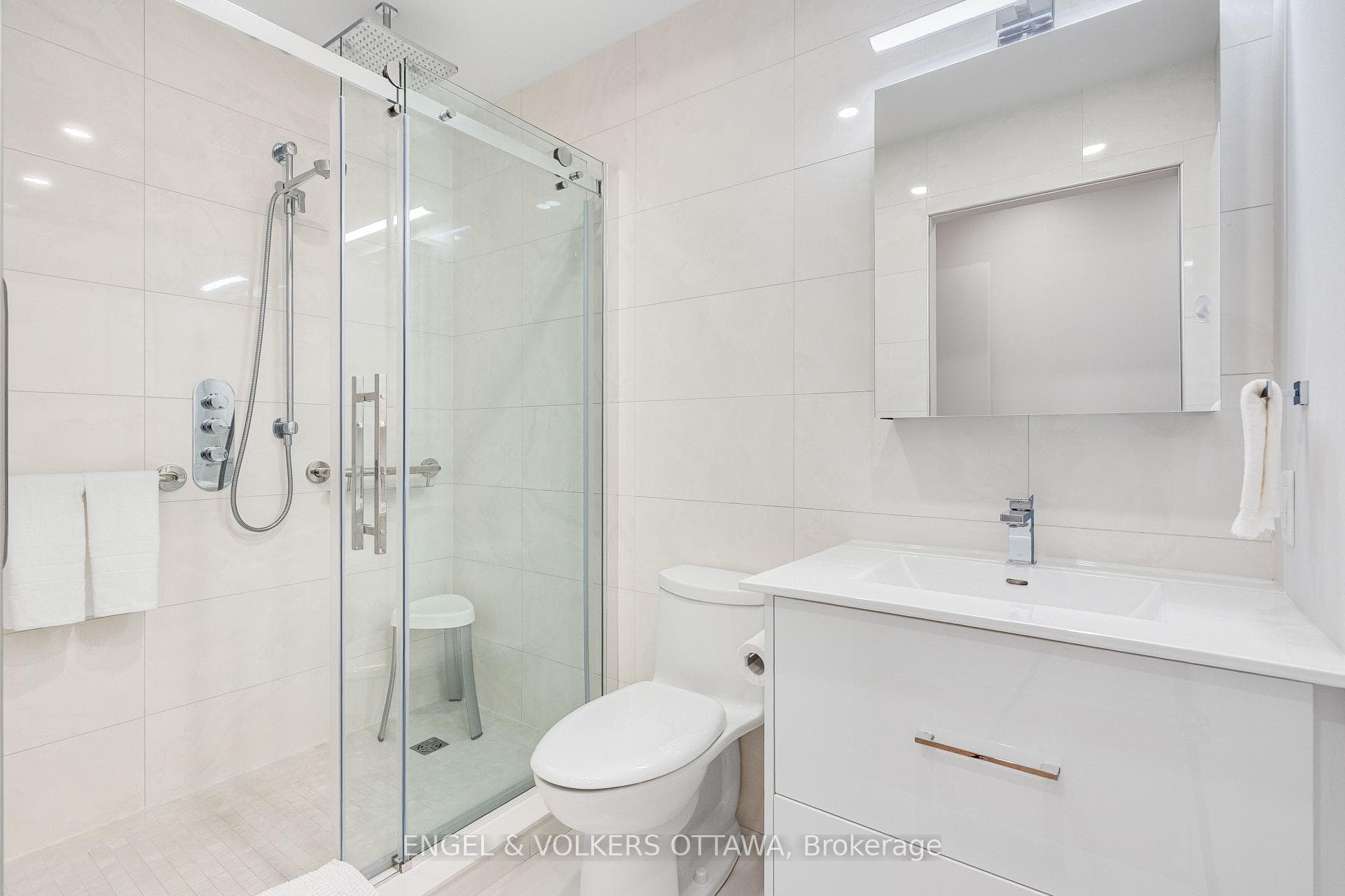 205 Bolton Street Unit 206 photo 27