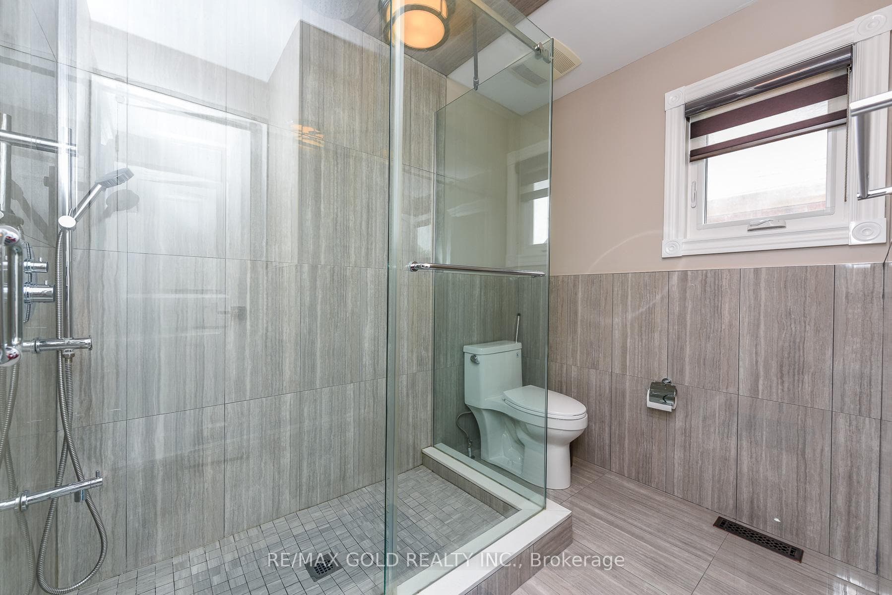 72 Rainforest Drive photo 29