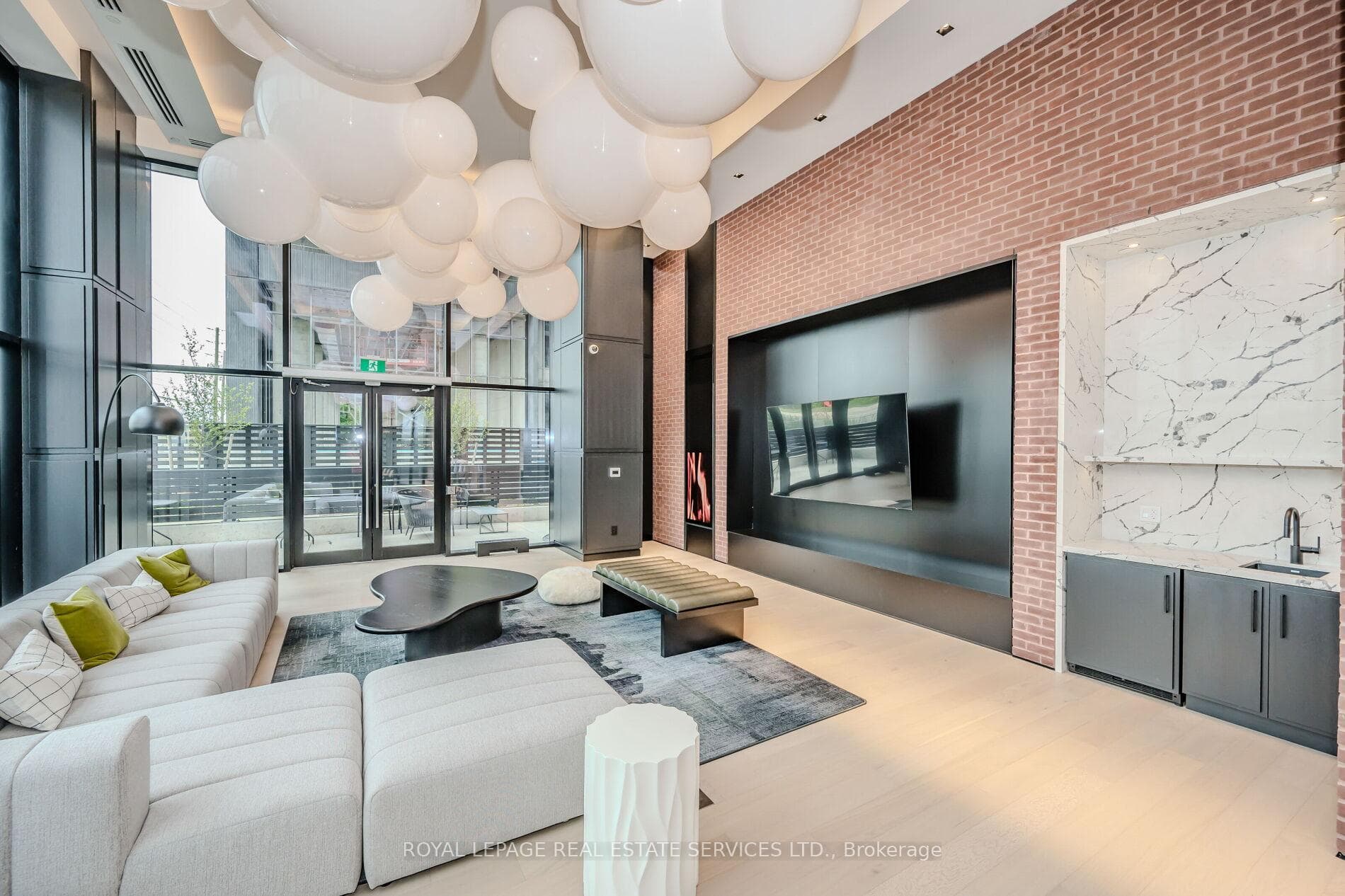 Residence will Also Enjoy Fantastic Amenities
