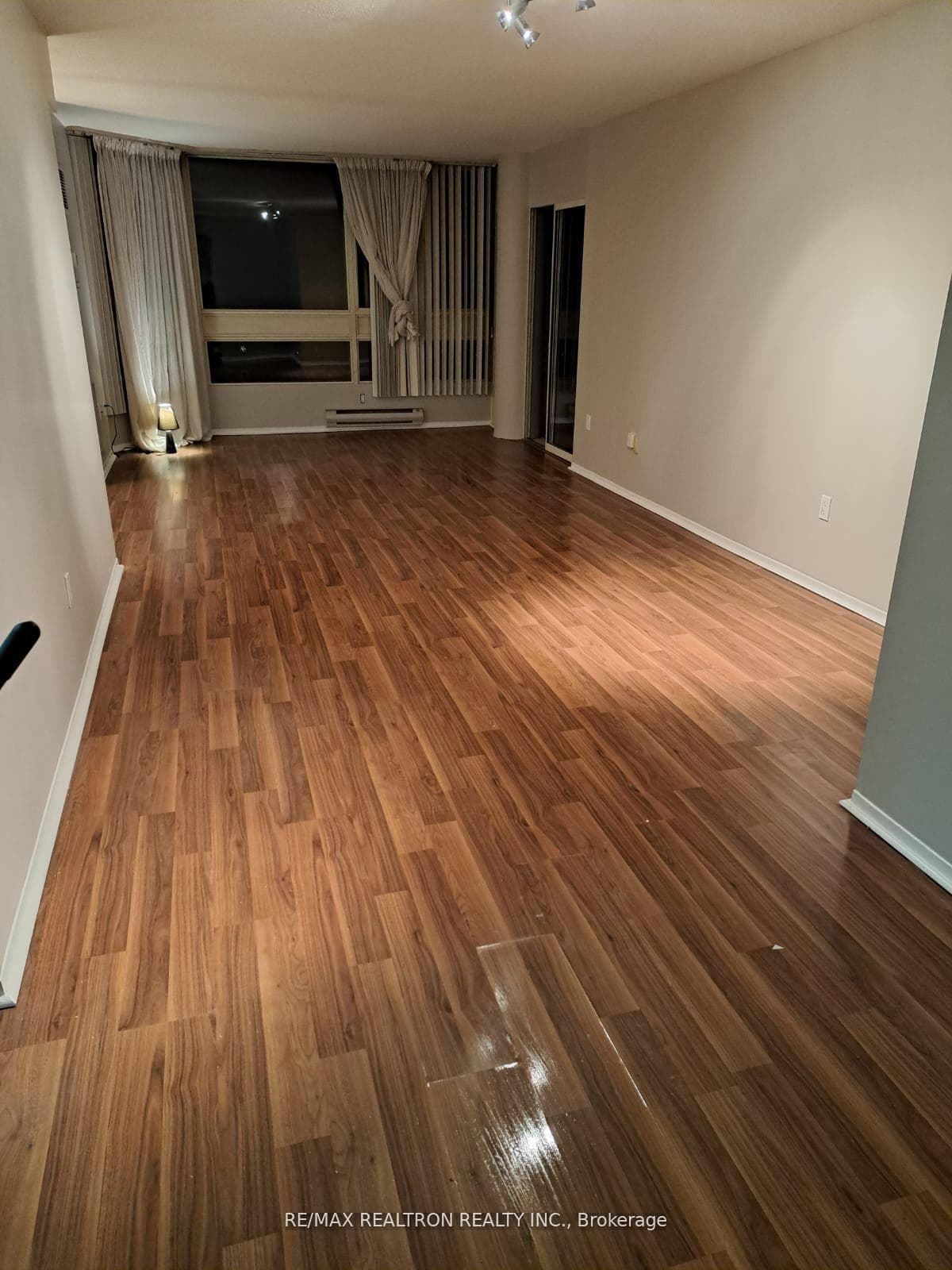 3233 Eglinton Avenue Unit 1306 photo 4