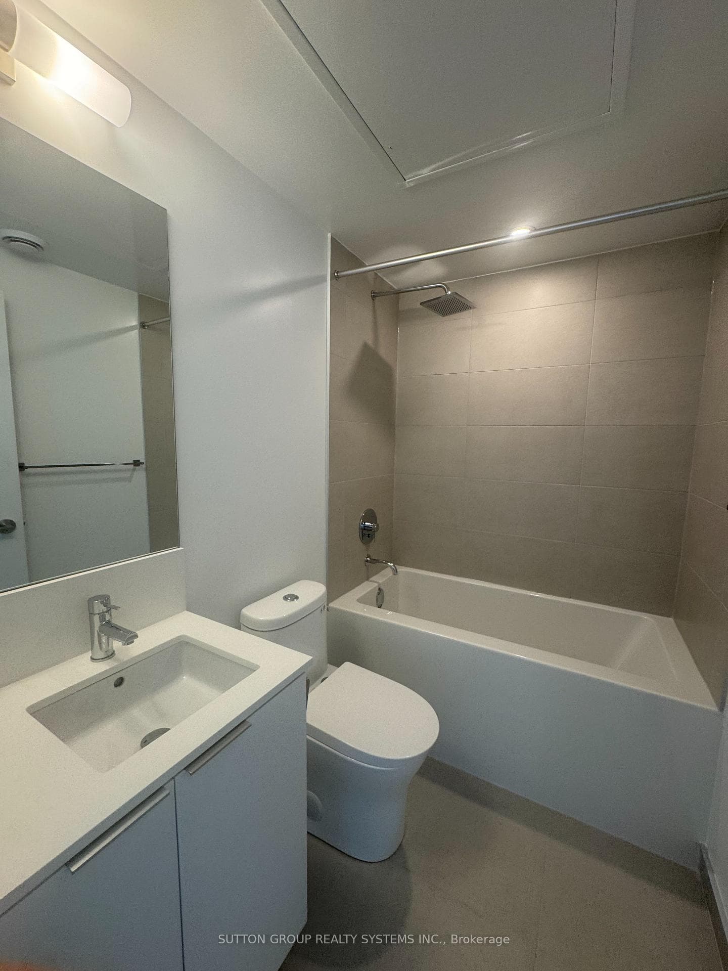 8 Wellesley Street Unit 5901 photo 12