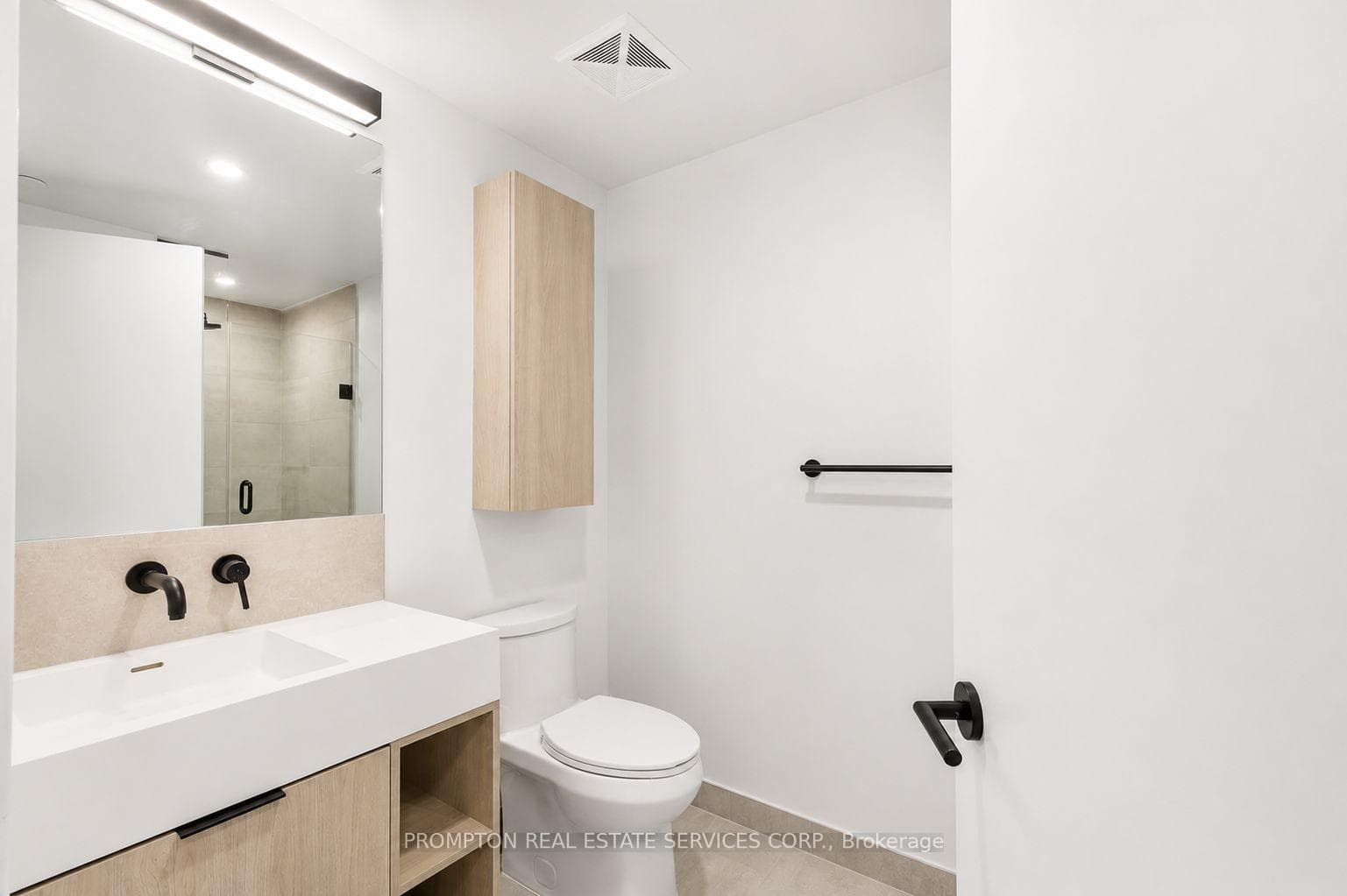 108 Peter Street Unit 923 photo 5