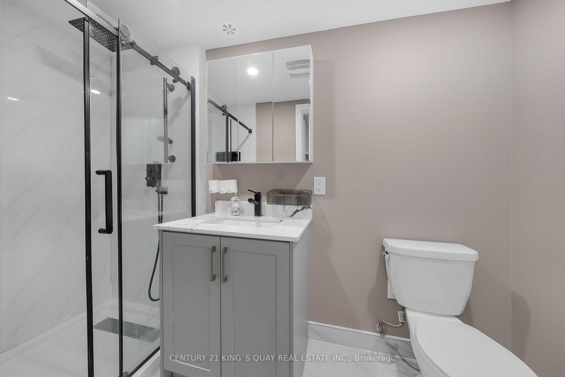 250 Finch Avenue Unit 33 photo 8