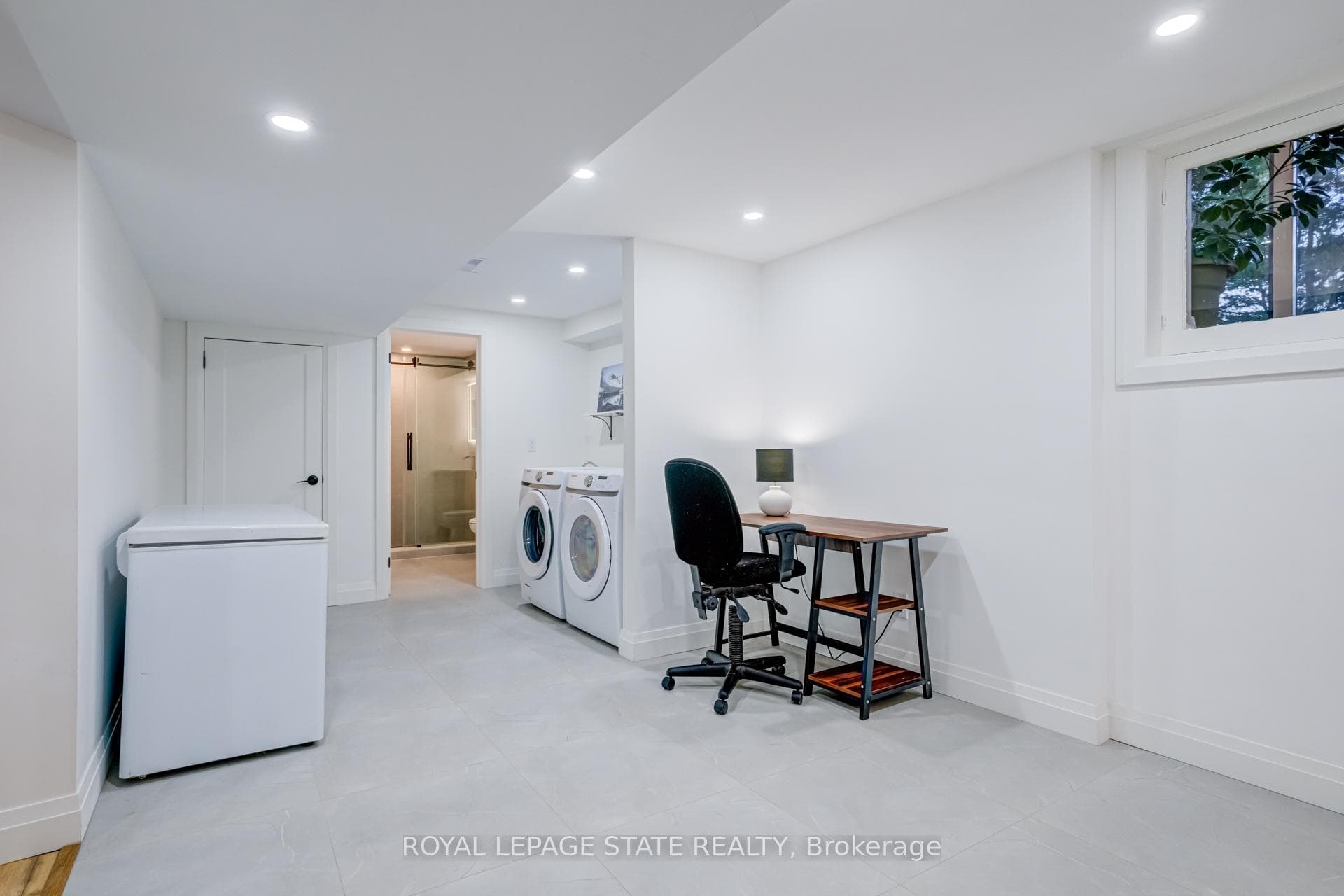 6461 Dickenson Road photo 24