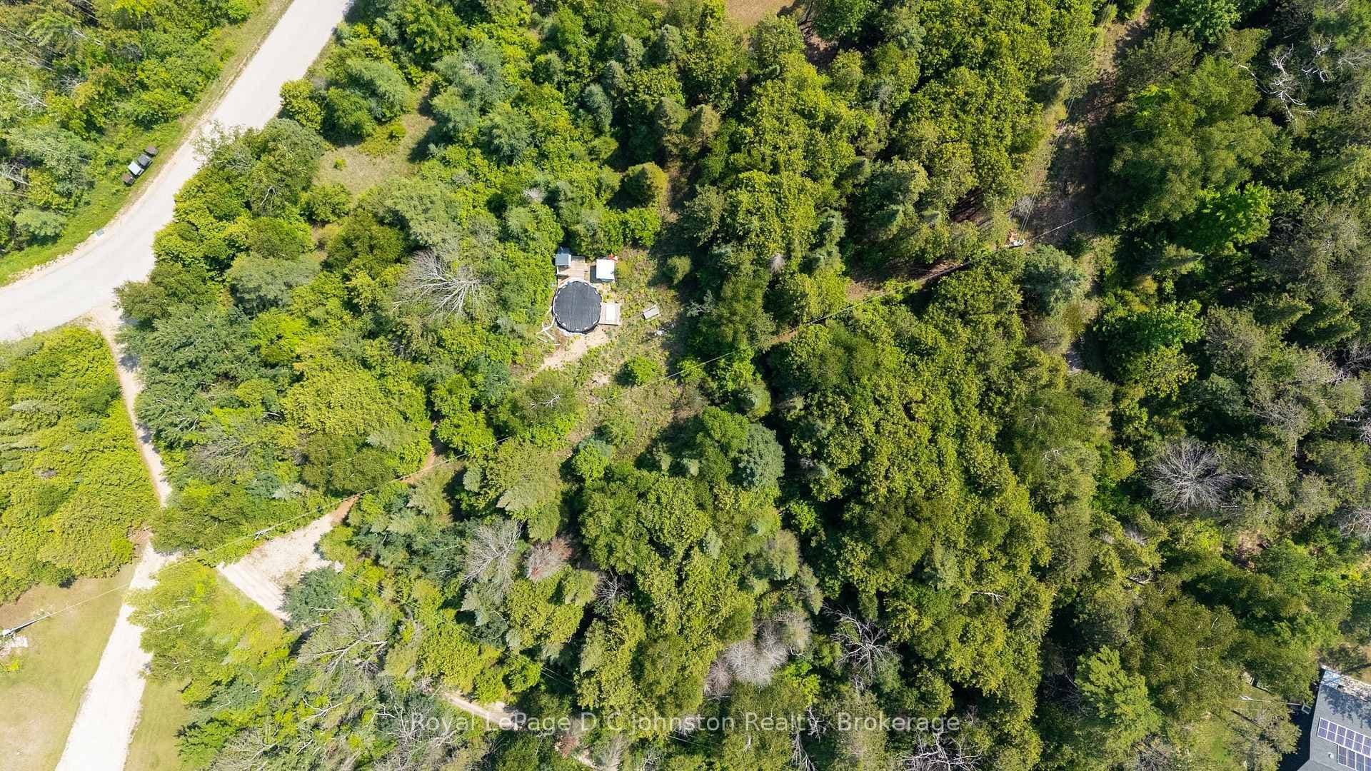 89 Sprucedale Drive photo 6