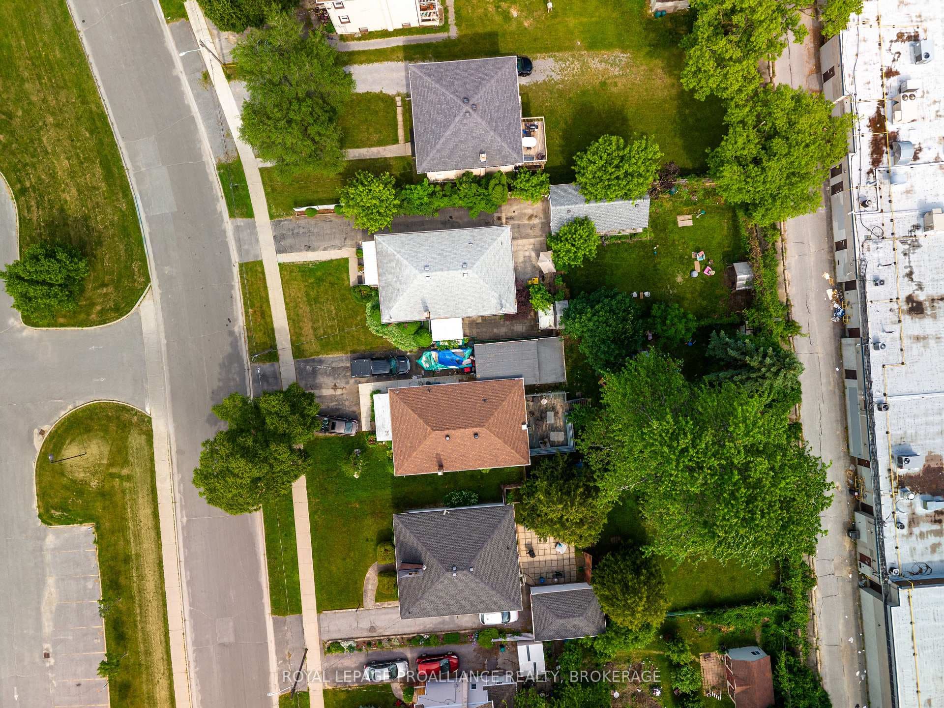 260 Elmwood Street photo 42