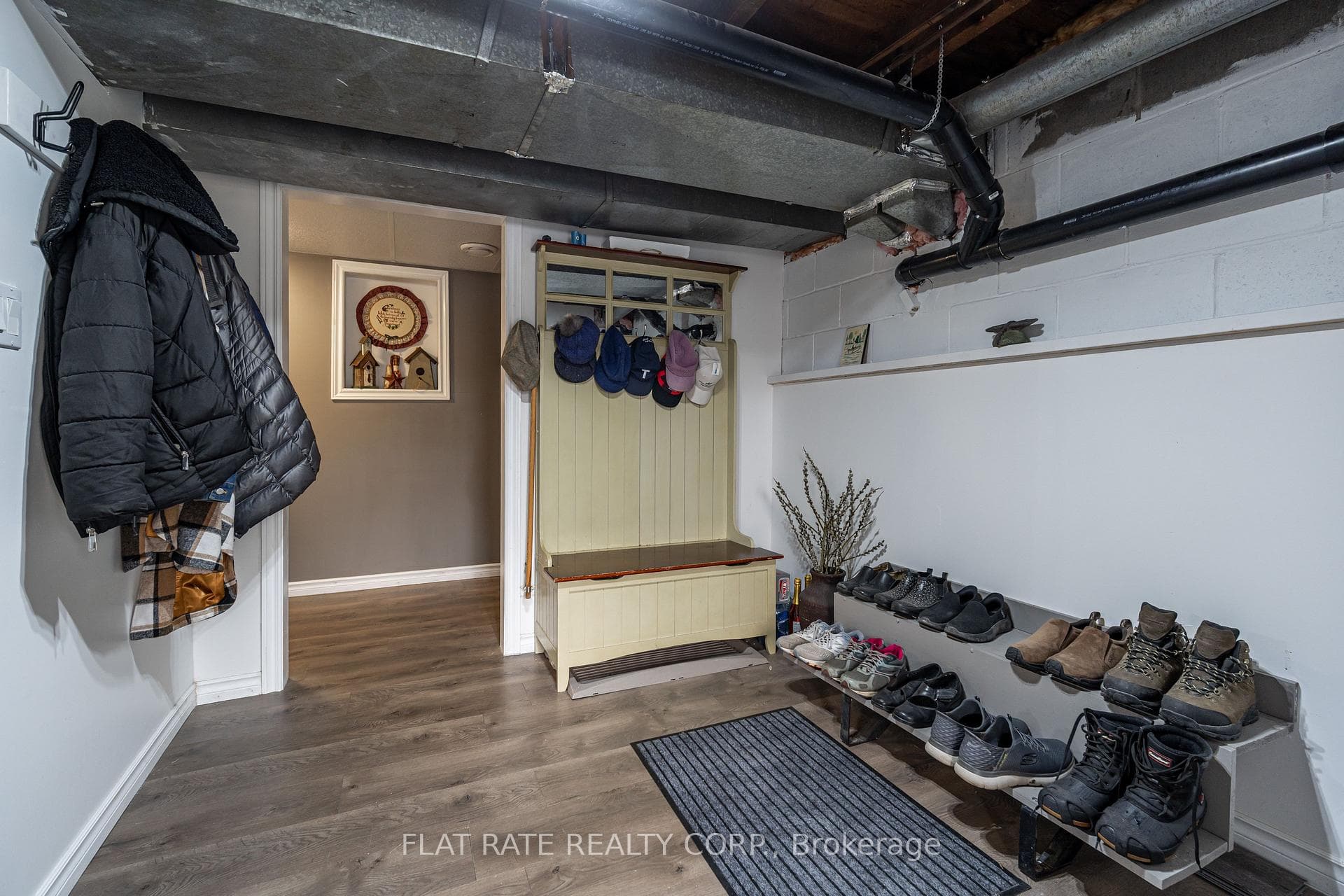 713 Peterborough Avenue photo 25