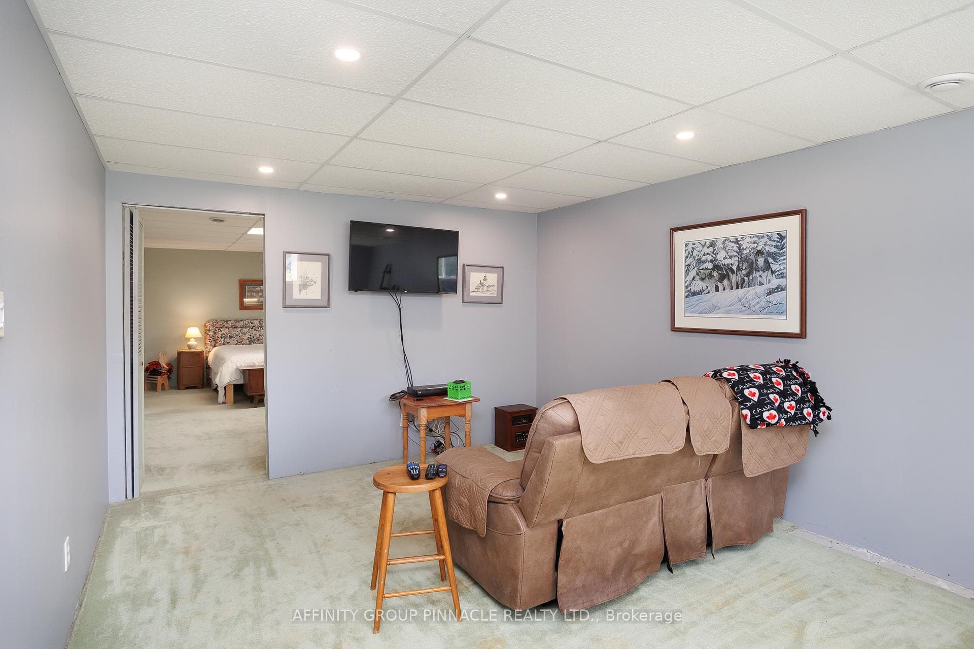 476 Bay Street photo 28