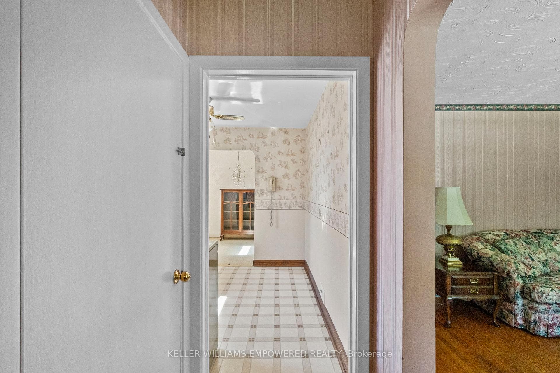 88 Edgecroft Road photo 14