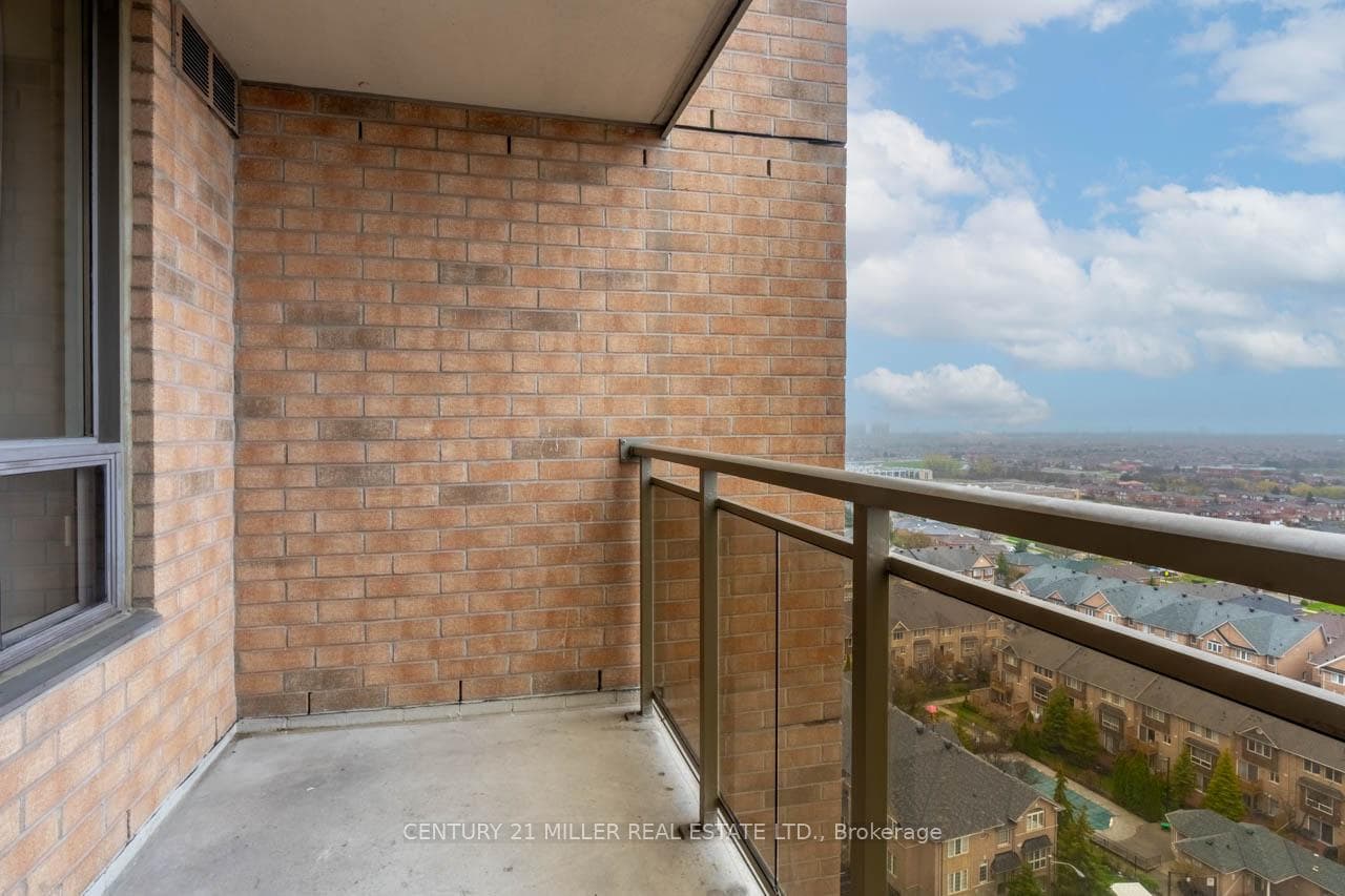 55 Strathaven Drive Unit 1507 photo 13