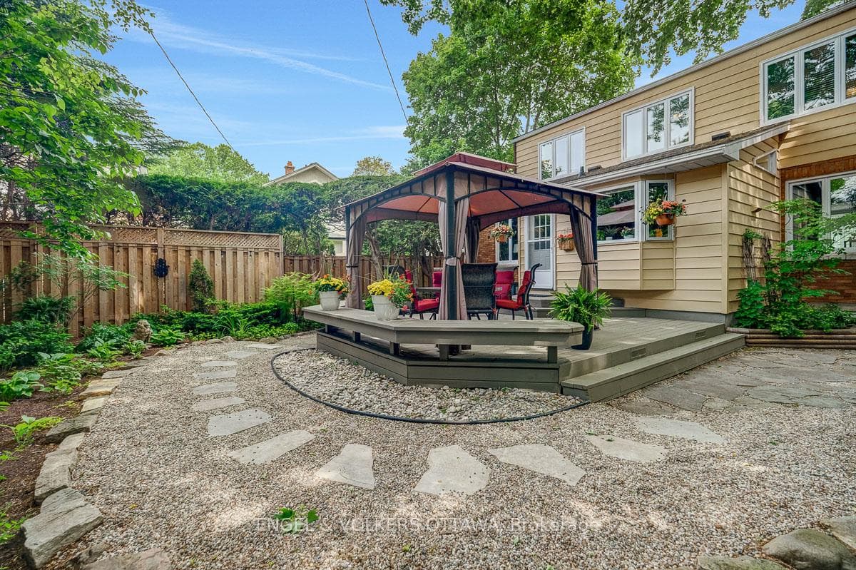 10 Rock Avenue photo 43