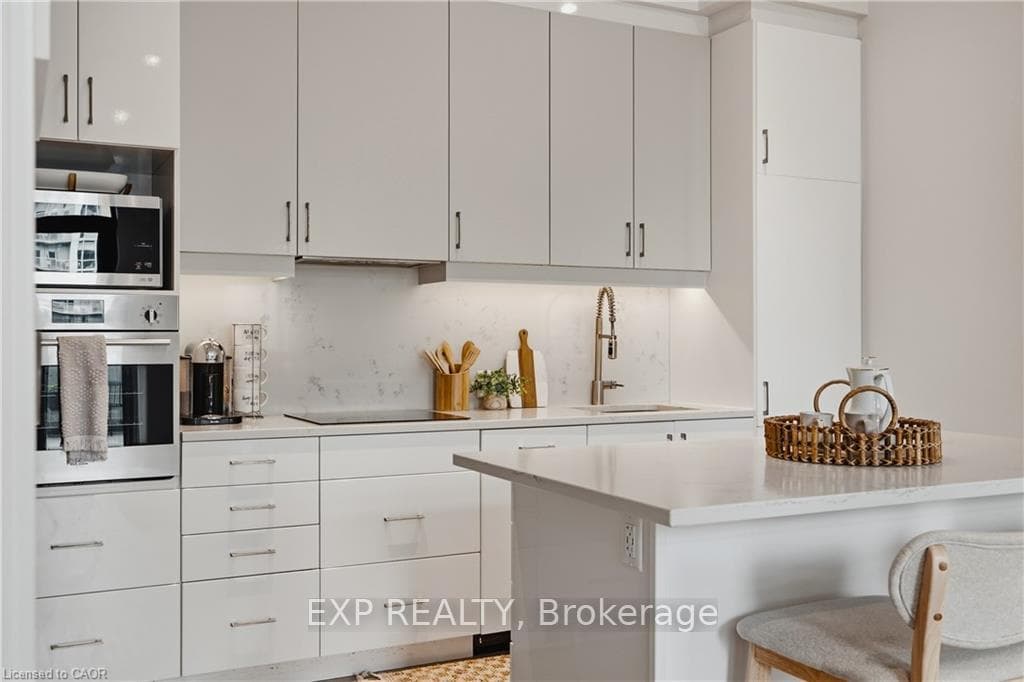 181 King Street Unit 608 photo 4