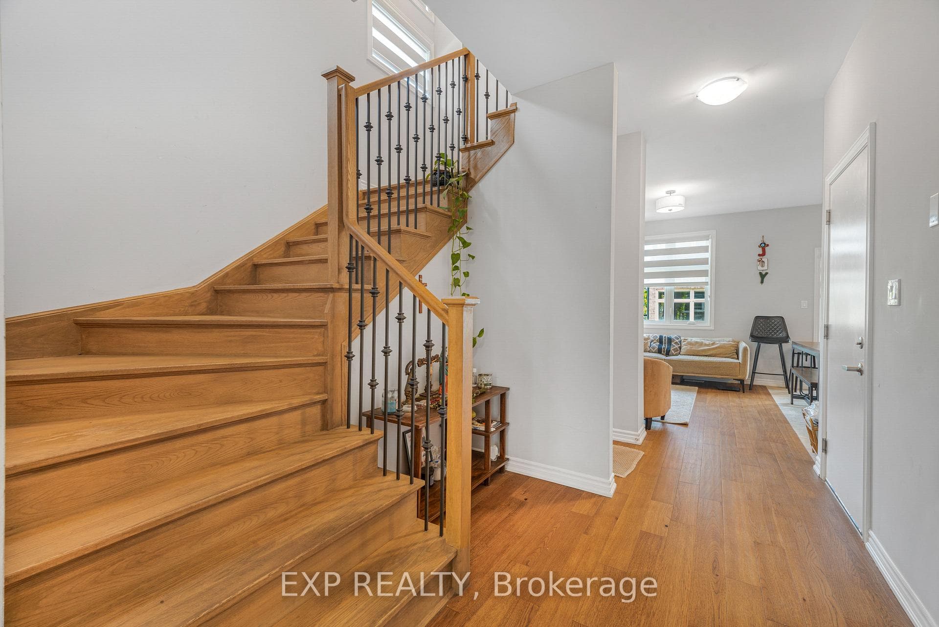 5672 Dorchester Road Unit 28 photo 7