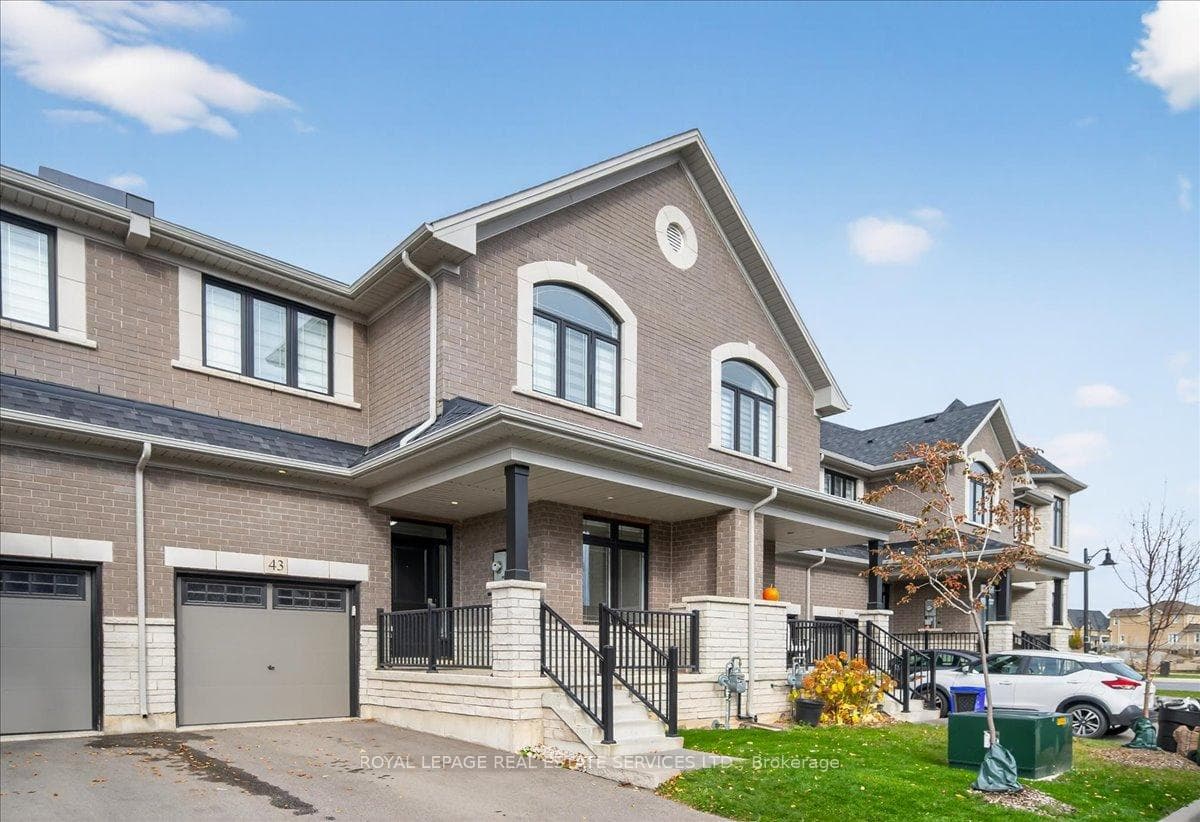 43 Kenesky Drive photo 2