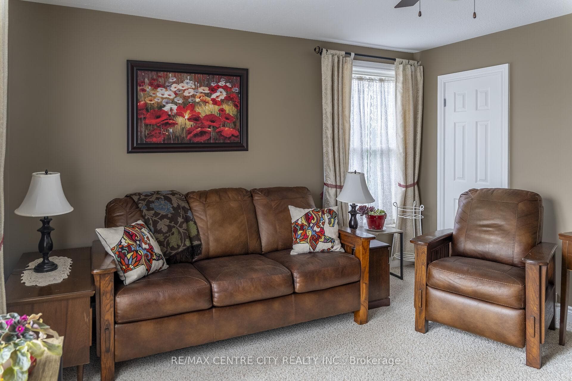 15859 Talbot Trail photo 9