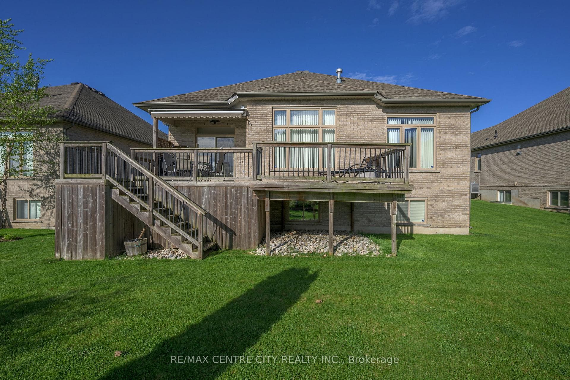 3278 Colonel Talbot Road Unit 193 photo 2