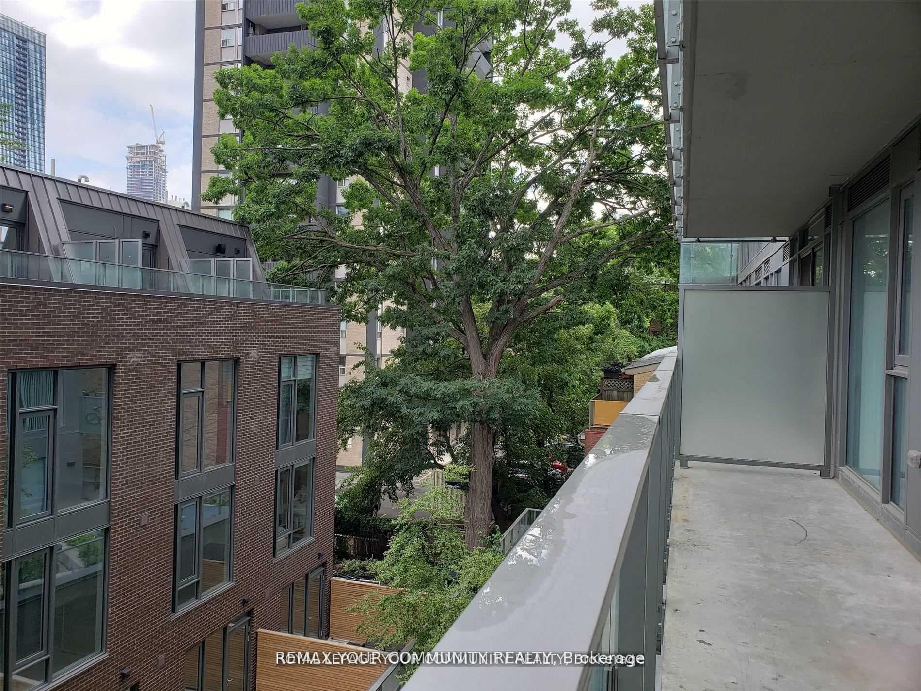 50 Wellesley Street Unit 302 photo 15