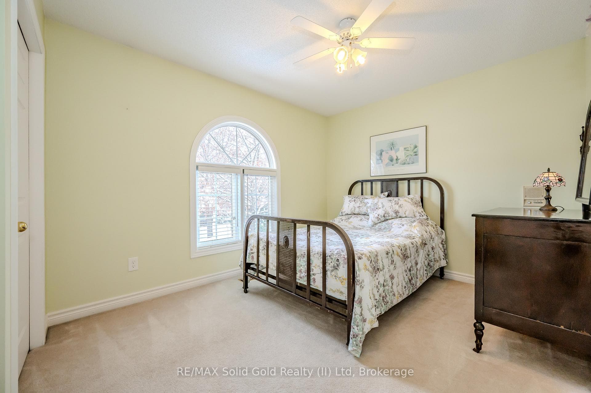 586 Guildwood Place photo 24