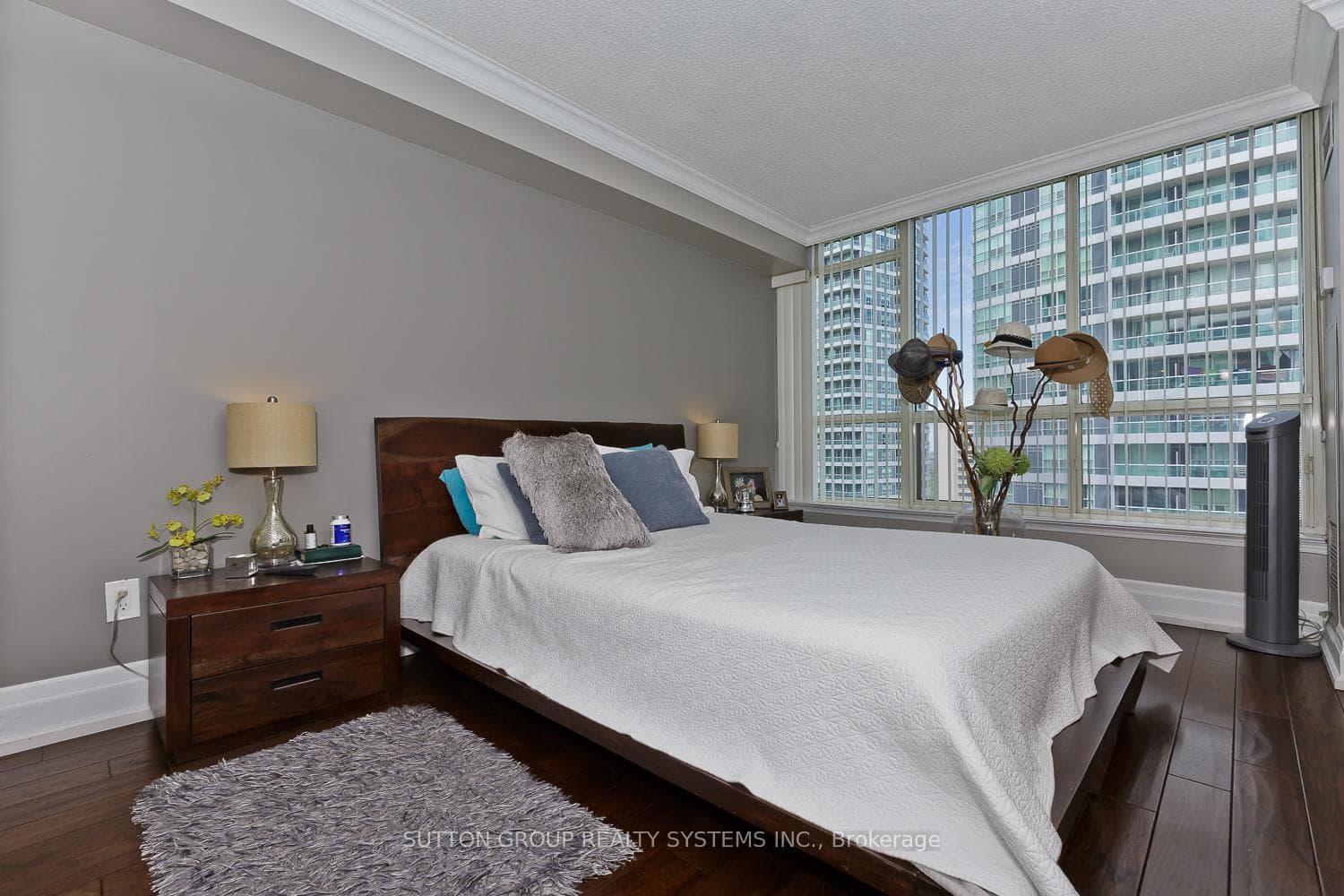 55 Elm Drive Unit 1611 photo 14