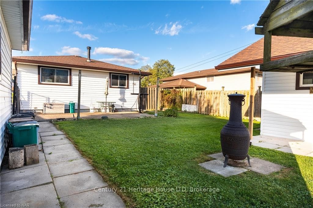Fully fenced back yard