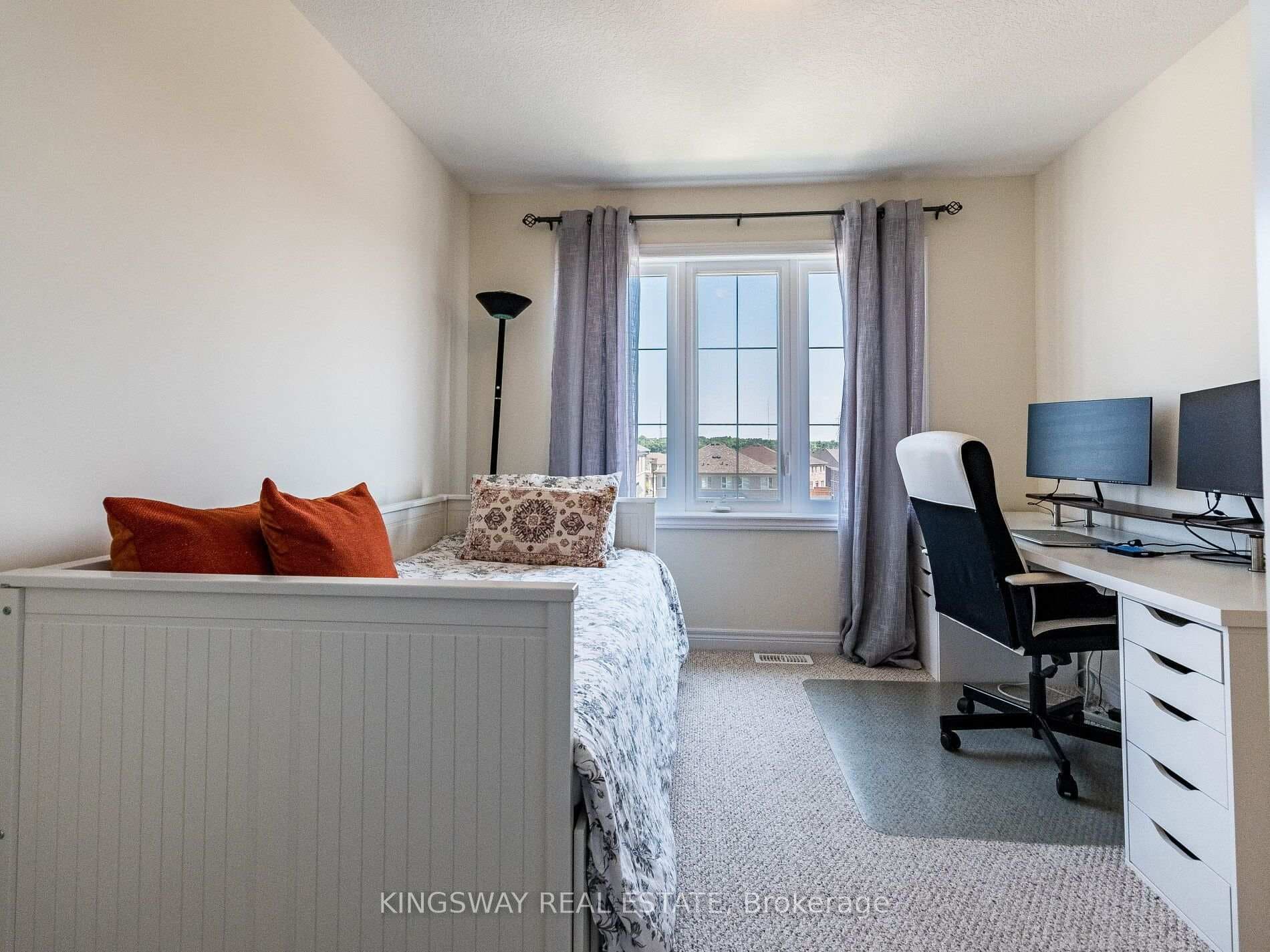 279 Skinner Road photo 17