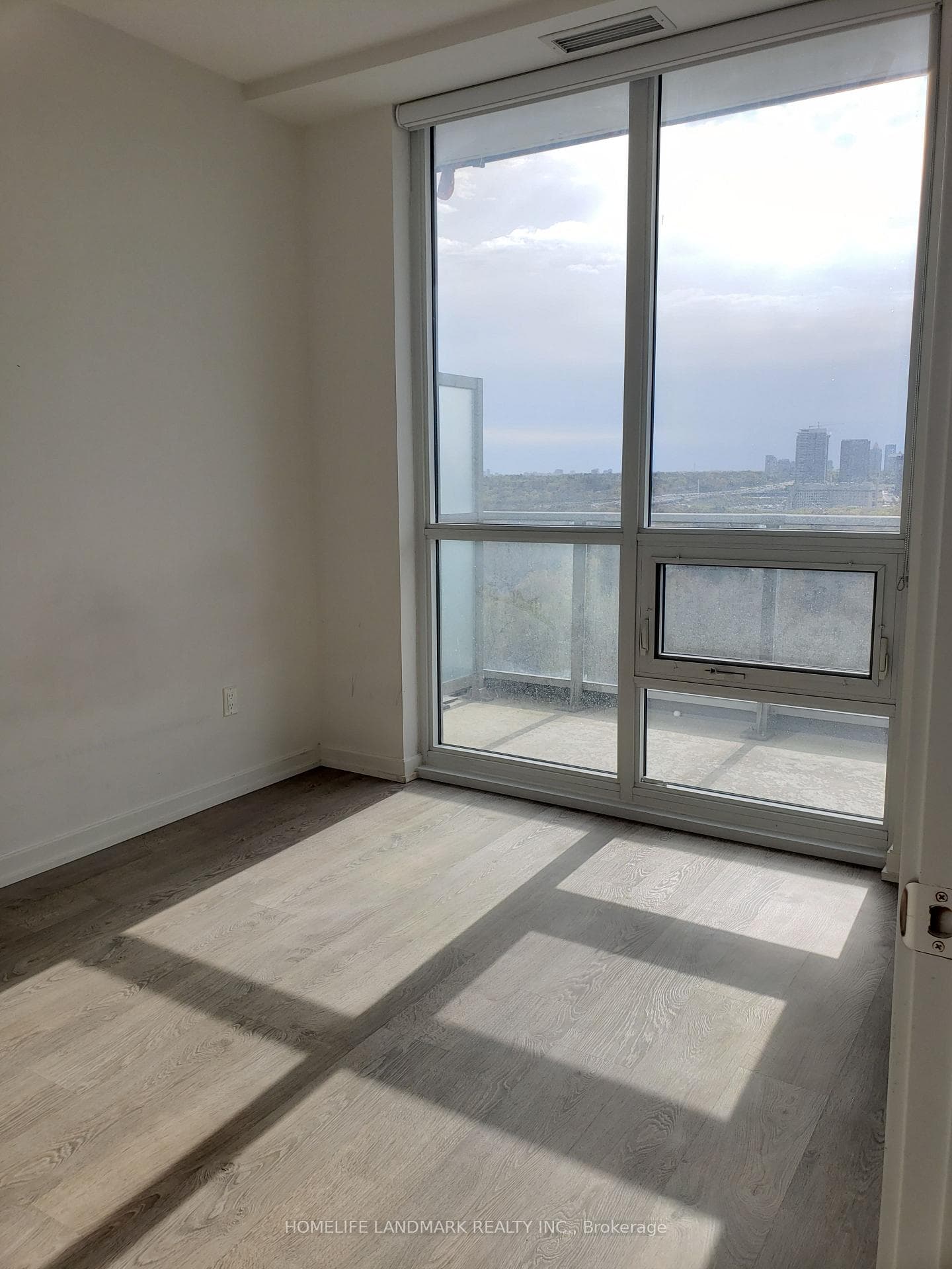52 Forest Manor Road Unit 601 photo 5