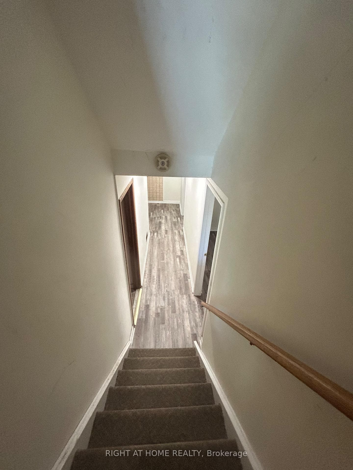 1010 Bloor Street photo 13