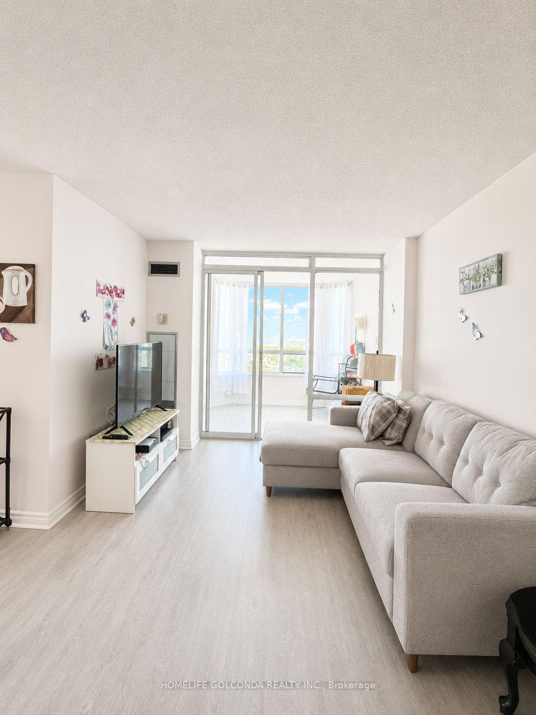 330 Alton Towers Circle Unit 912 photo 3