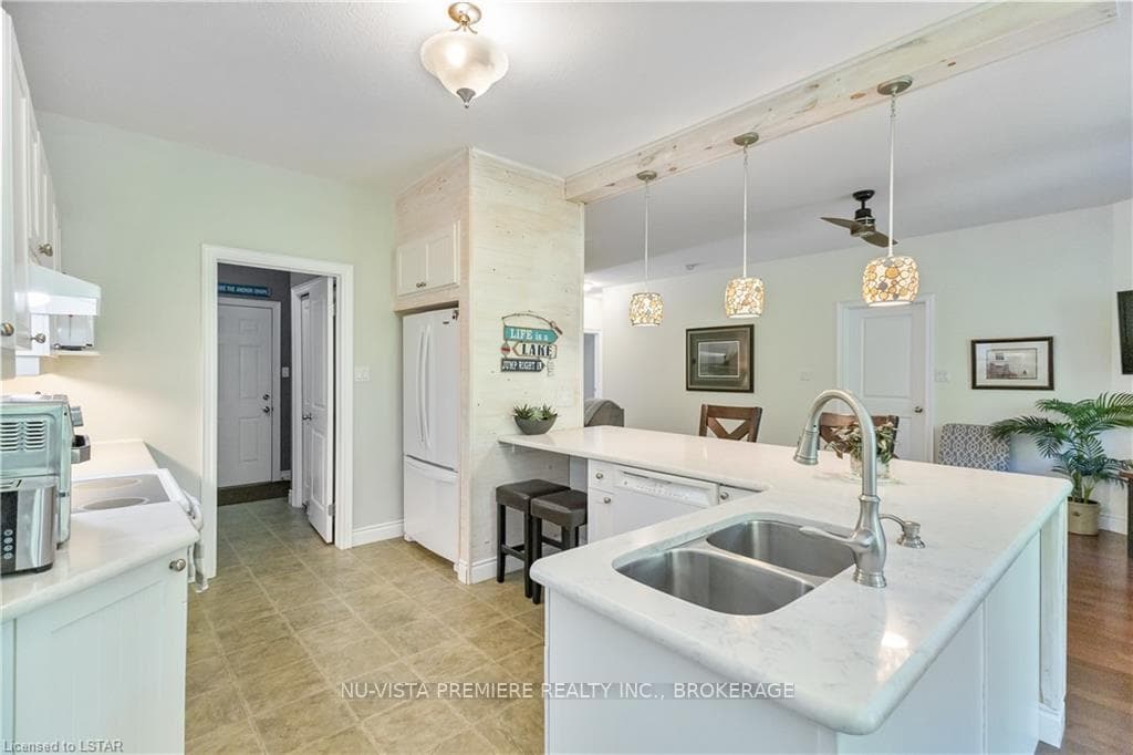 29 OAKWOOD LINKS Lane photo 13