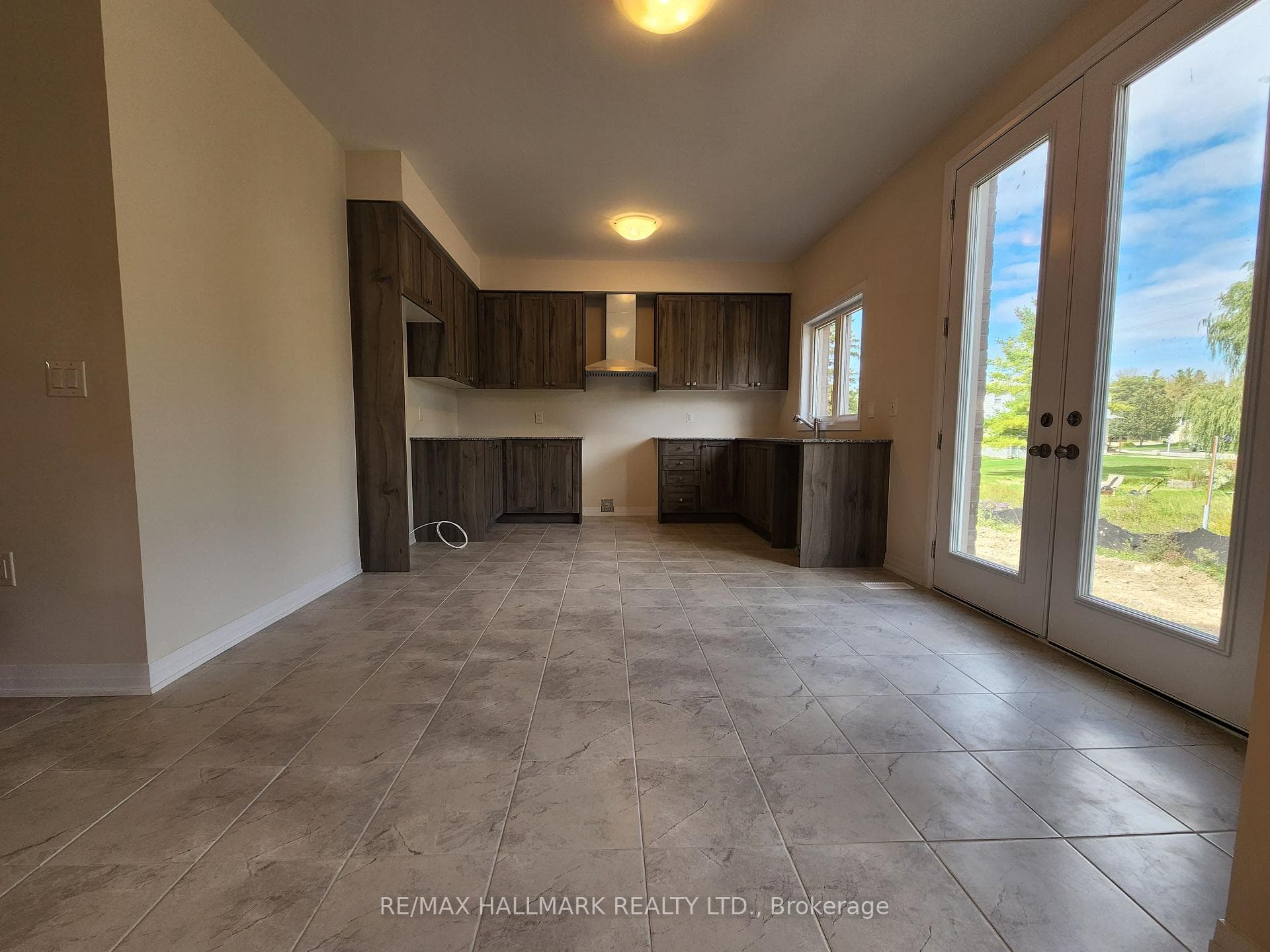 417 Adelaide Street photo 14