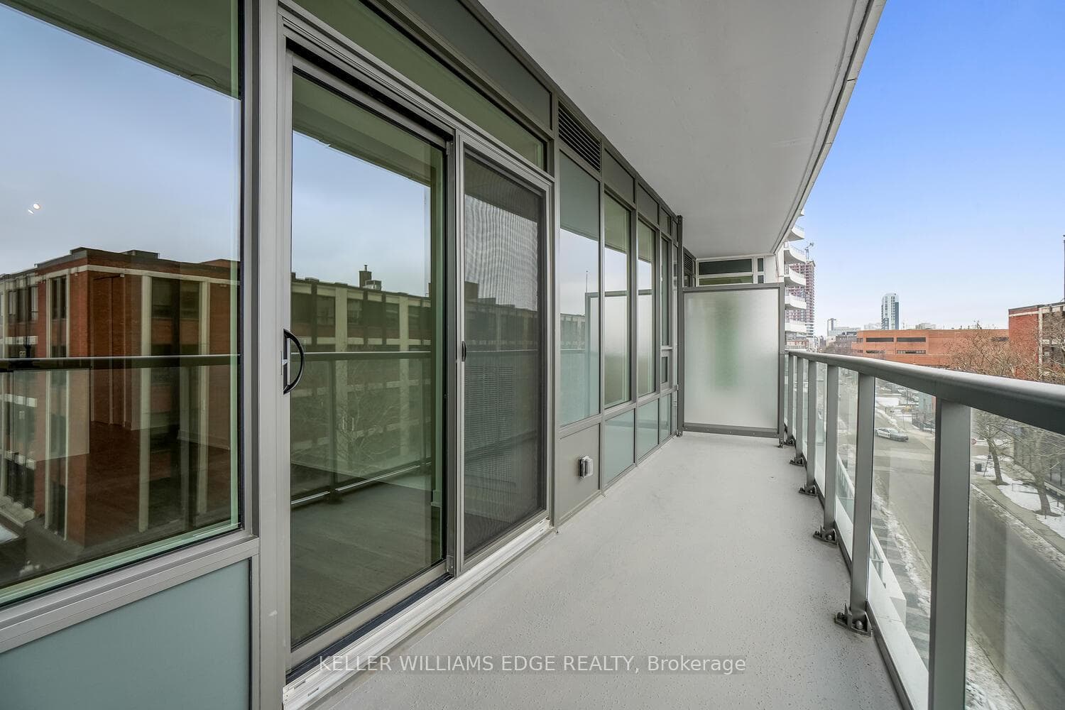 212 King William Street Unit 502 photo 18