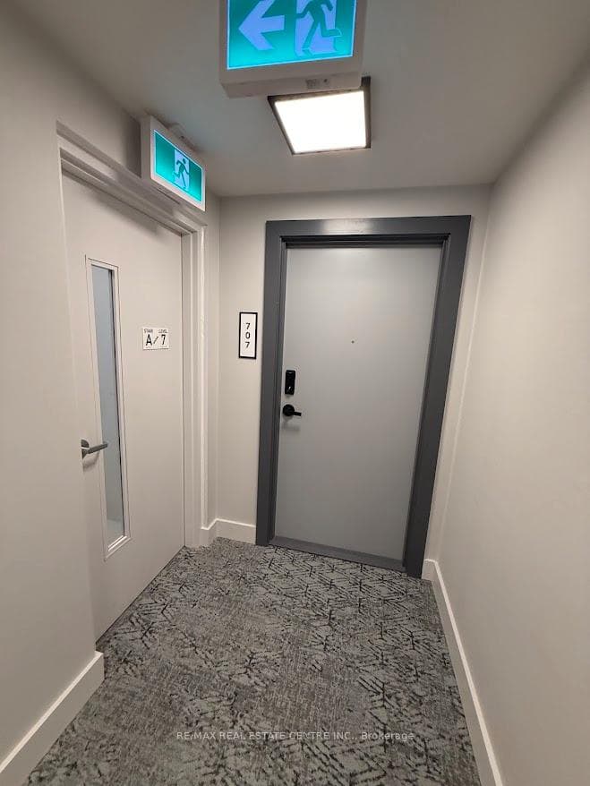 758 Dovercourt Road Unit 707 photo 3