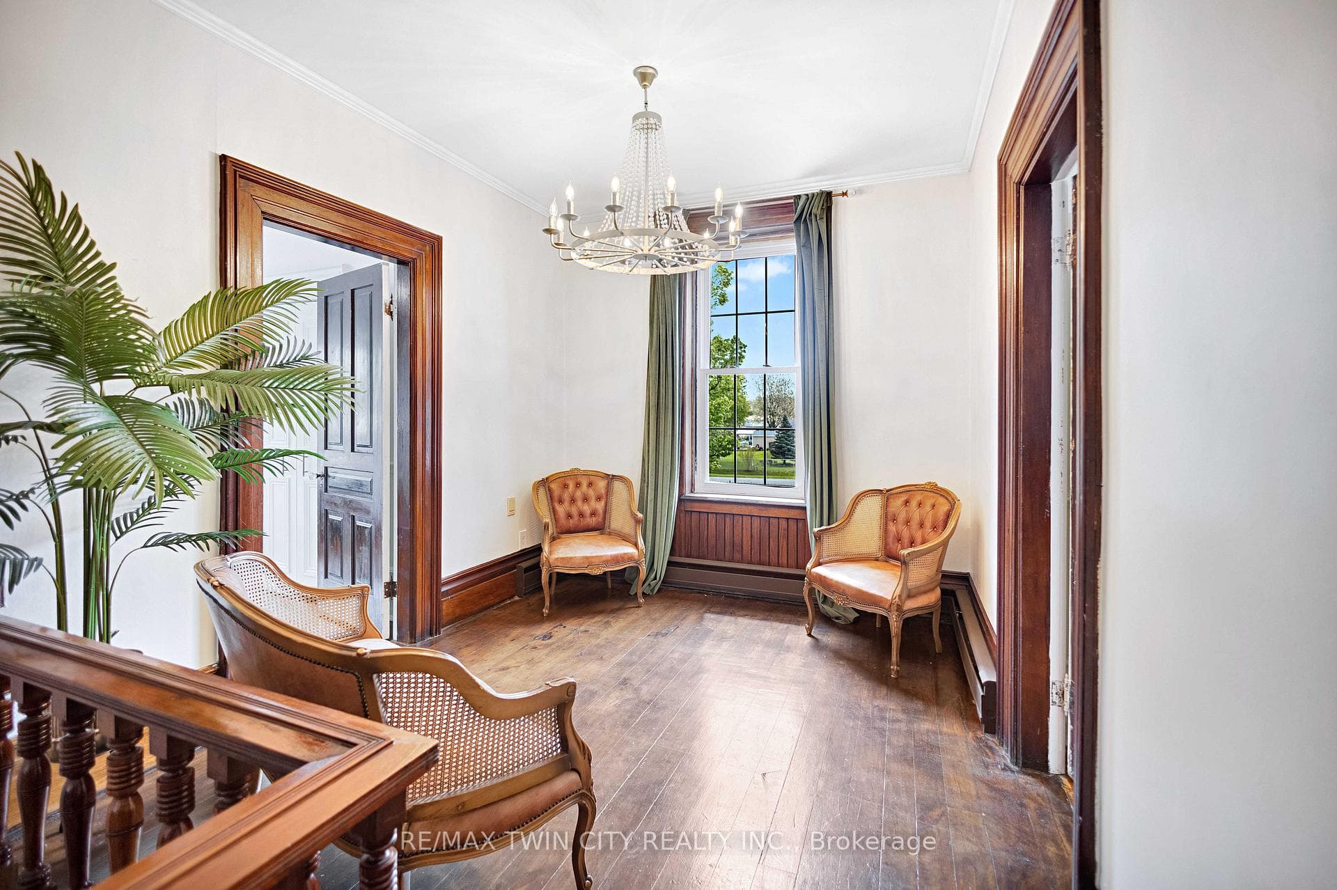 651 West Street photo 18