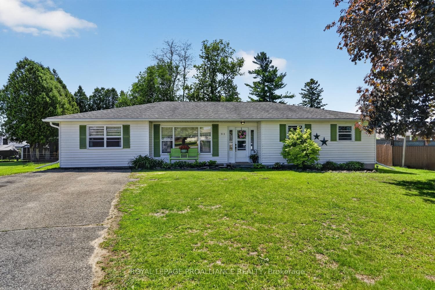 913 George Street photo 1