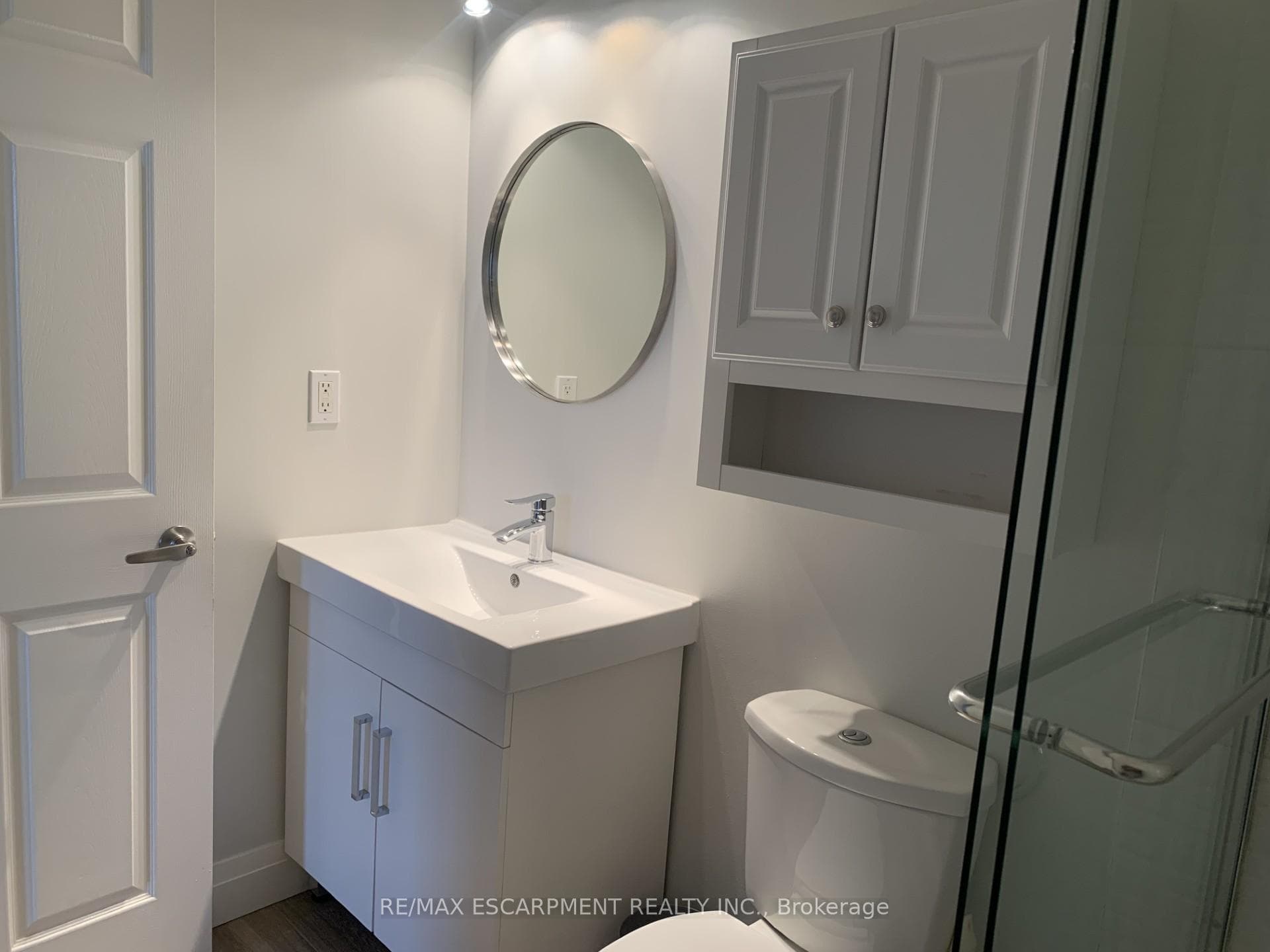 2301 Parkhaven Boulevard Unit 402 photo 20
