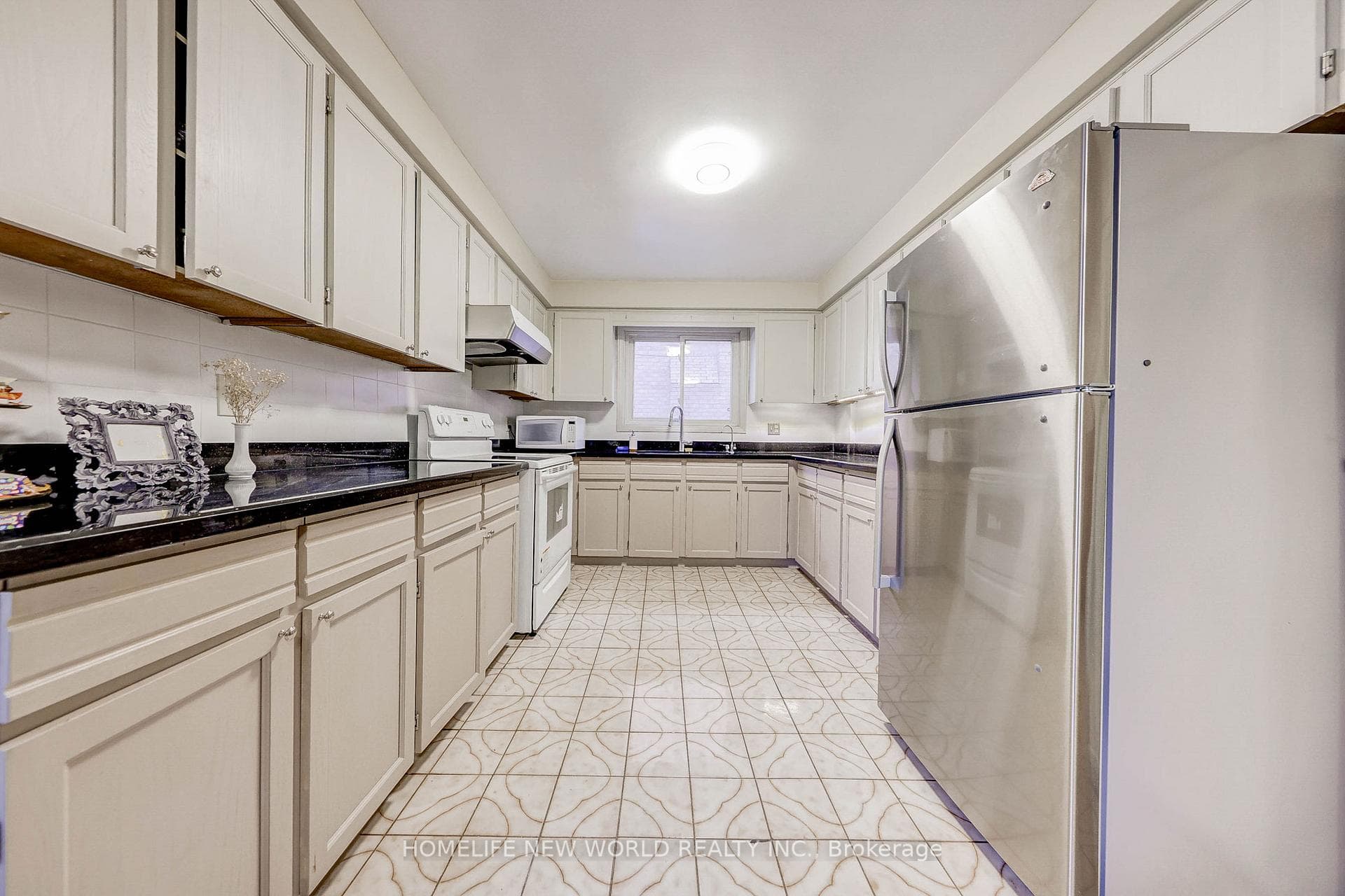 3435 Ellesmere Road photo 15
