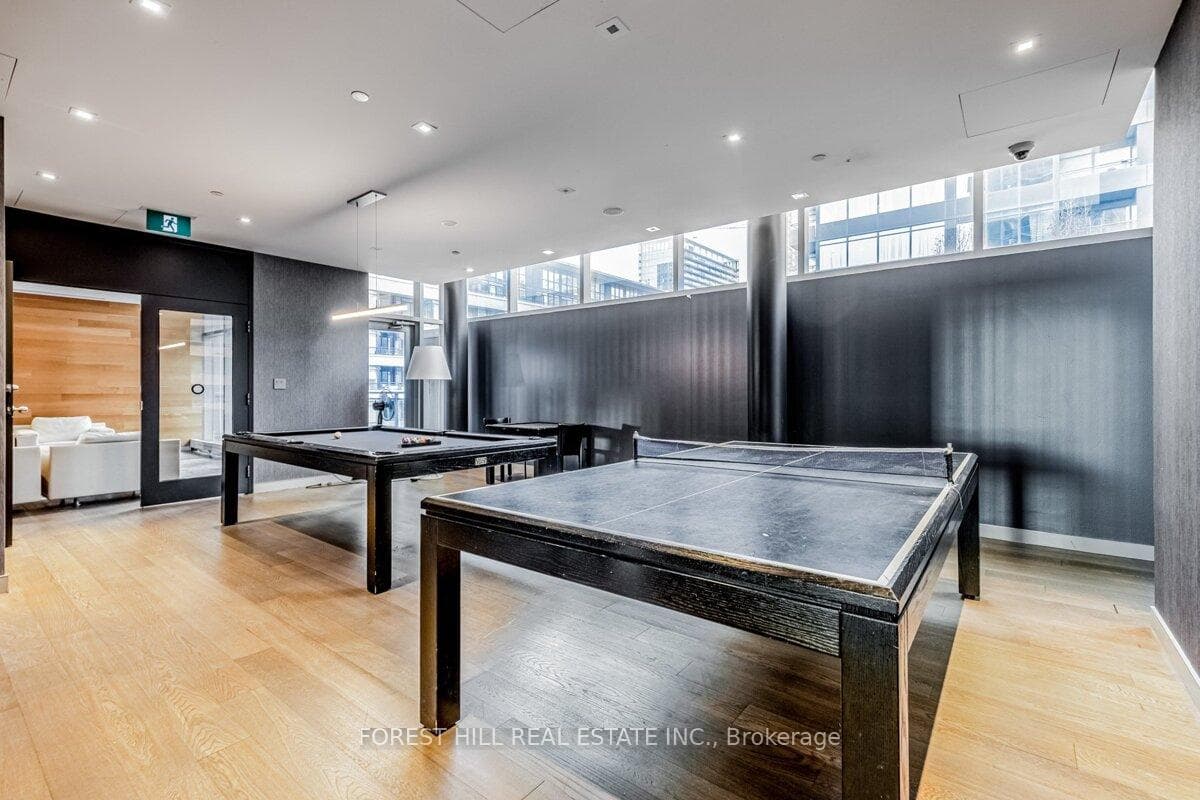 25 Telegram Mews Unit 3908 photo 18