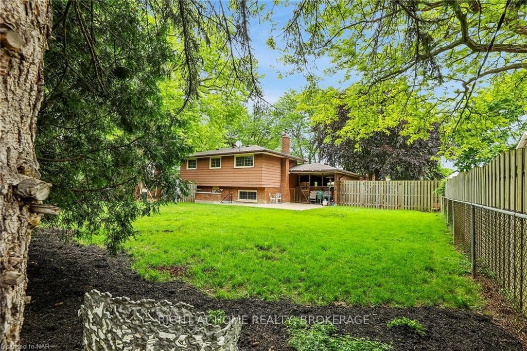 55 AQUADALE Drive photo 25
