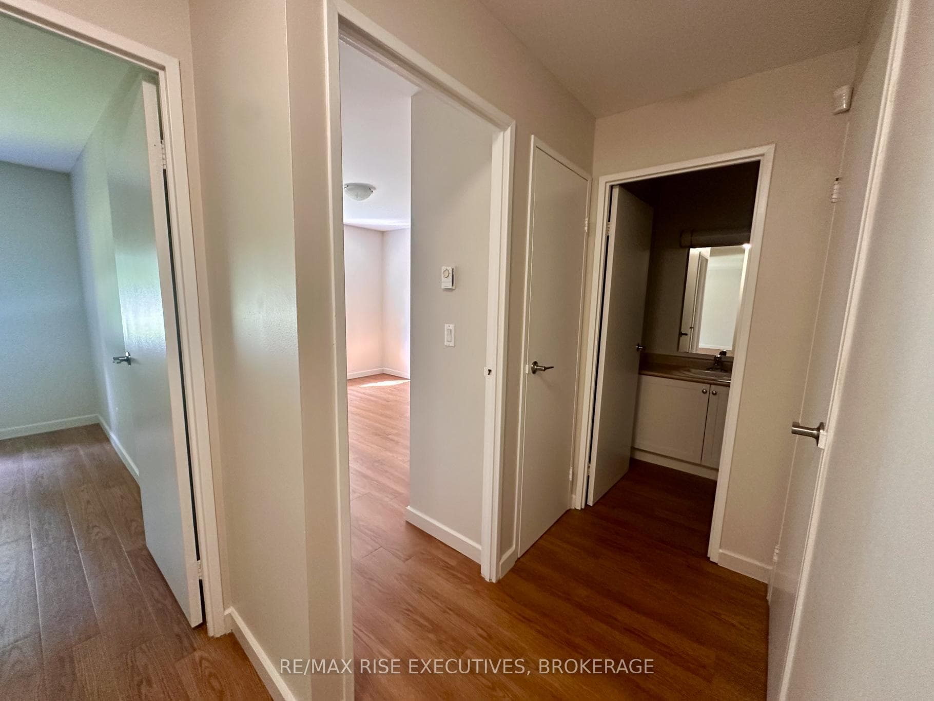 1020 Pembridge Crescent Unit 119 photo 8