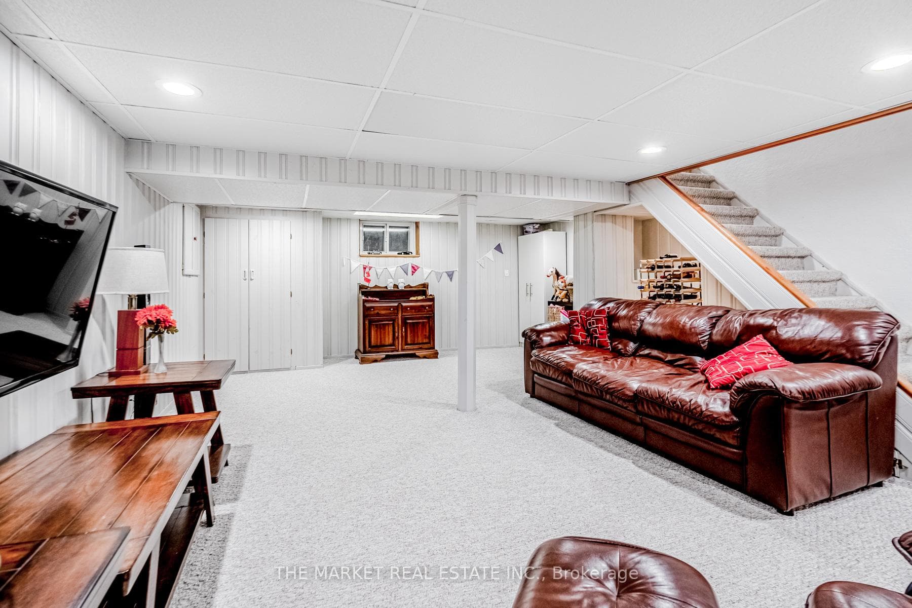 1196 Greening Avenue photo 26