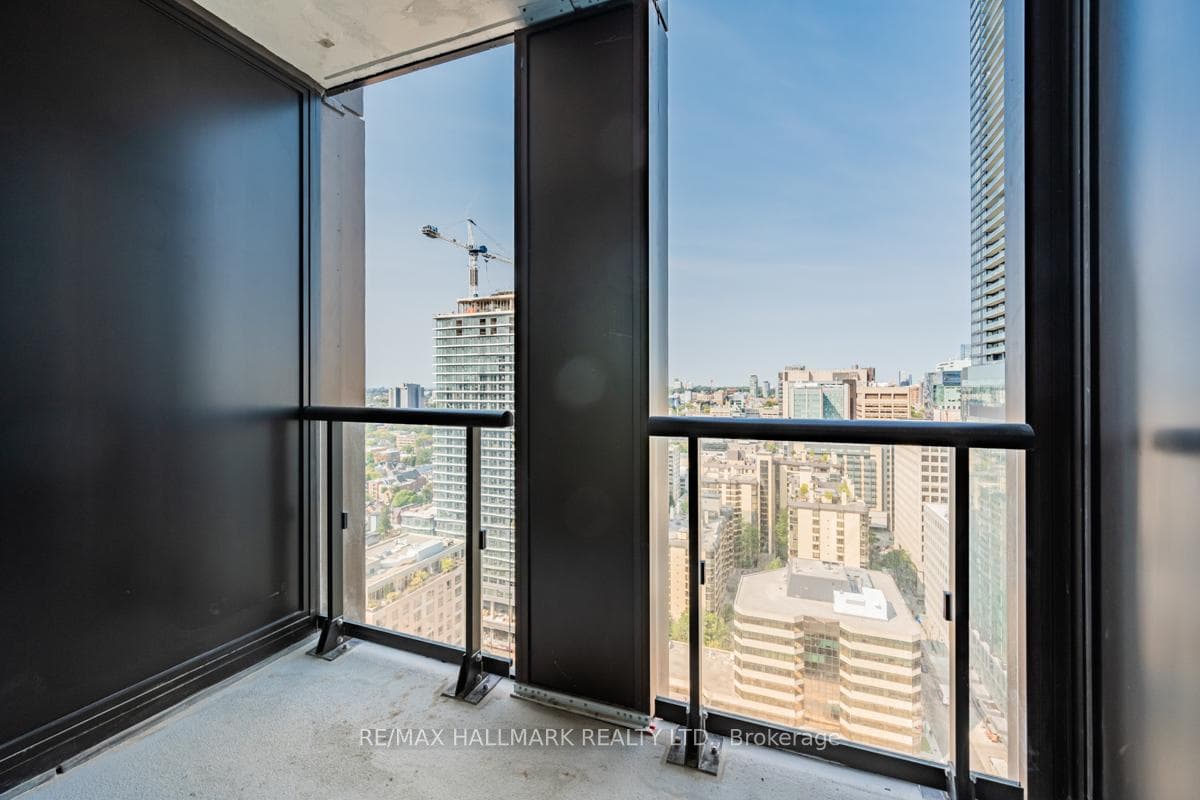 238 Simcoe Street Unit 2610 photo 21