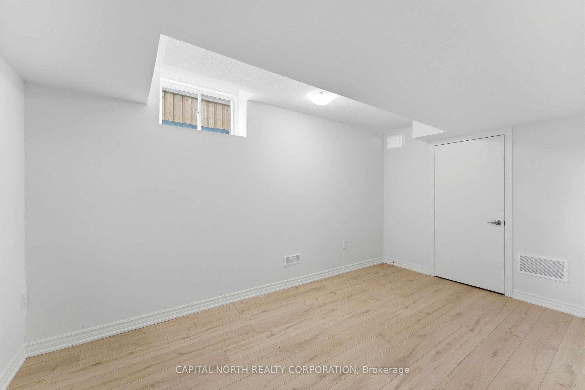 54 Touraine Avenue Unit 4 photo 25