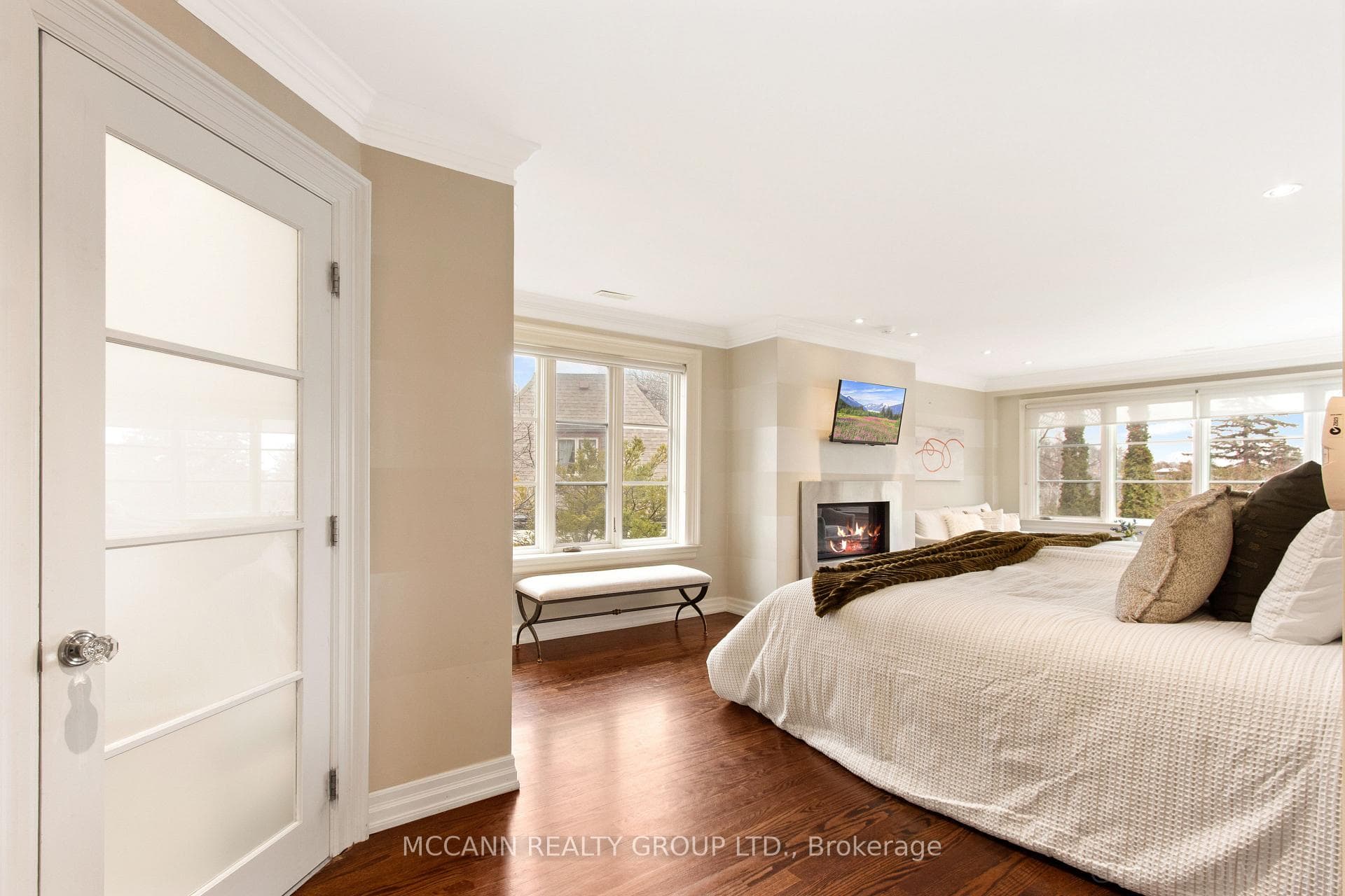 27 Strathgowan Crescent photo 27