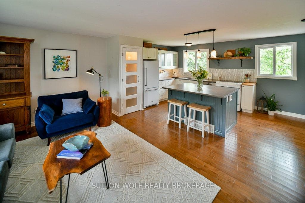2268 Bentim Road photo 4