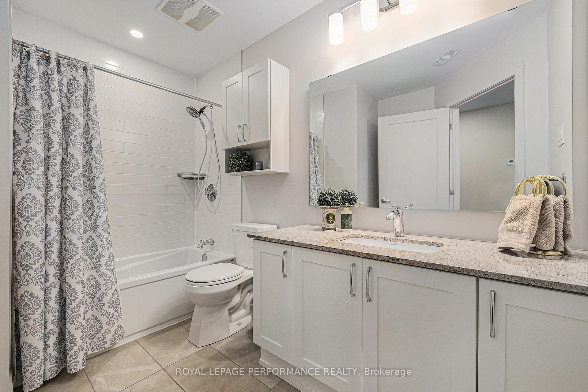 315 Elizabeth Cosgrove Private Unit 203 photo 25