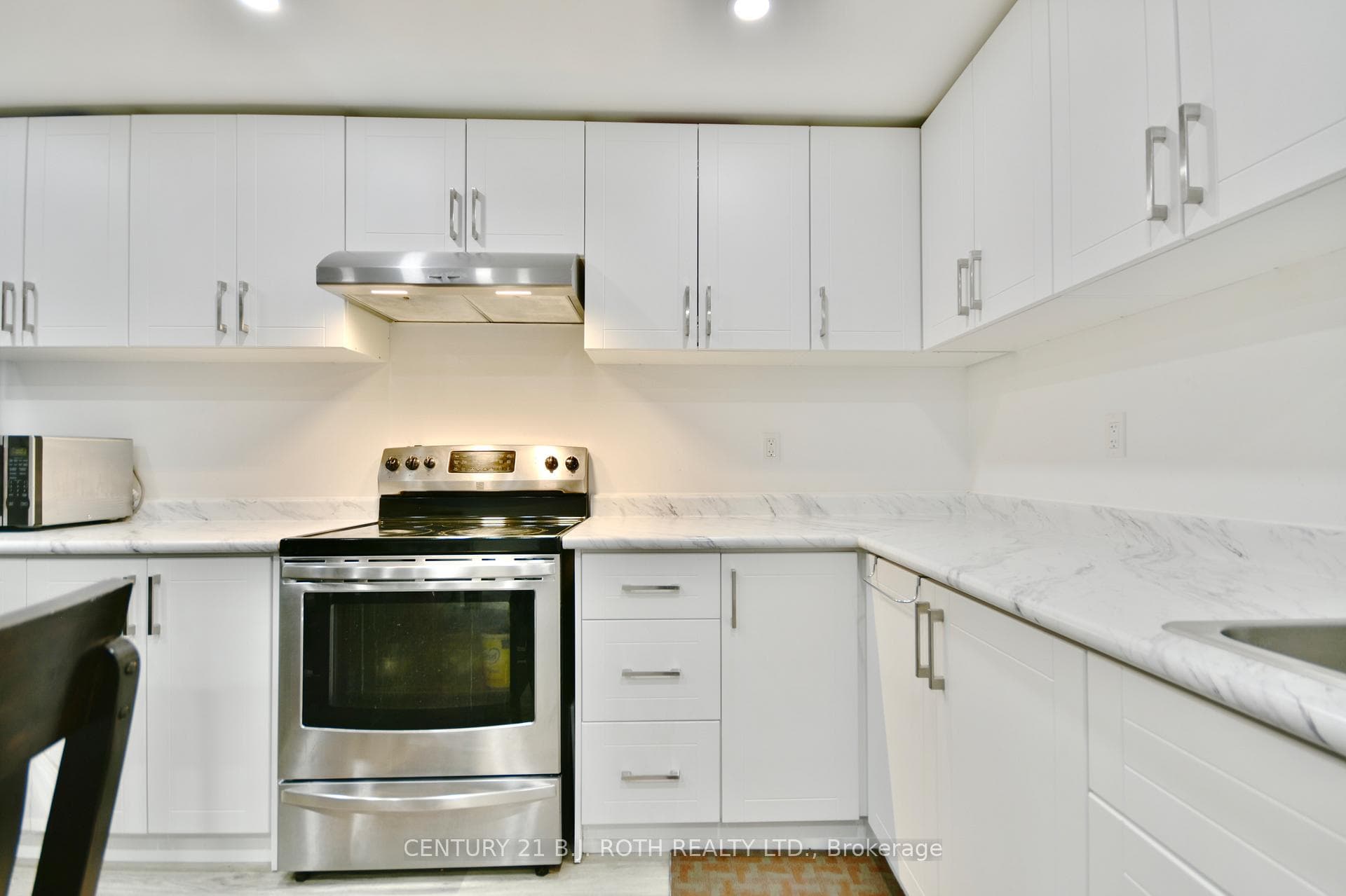 49 Corwin Drive photo 25