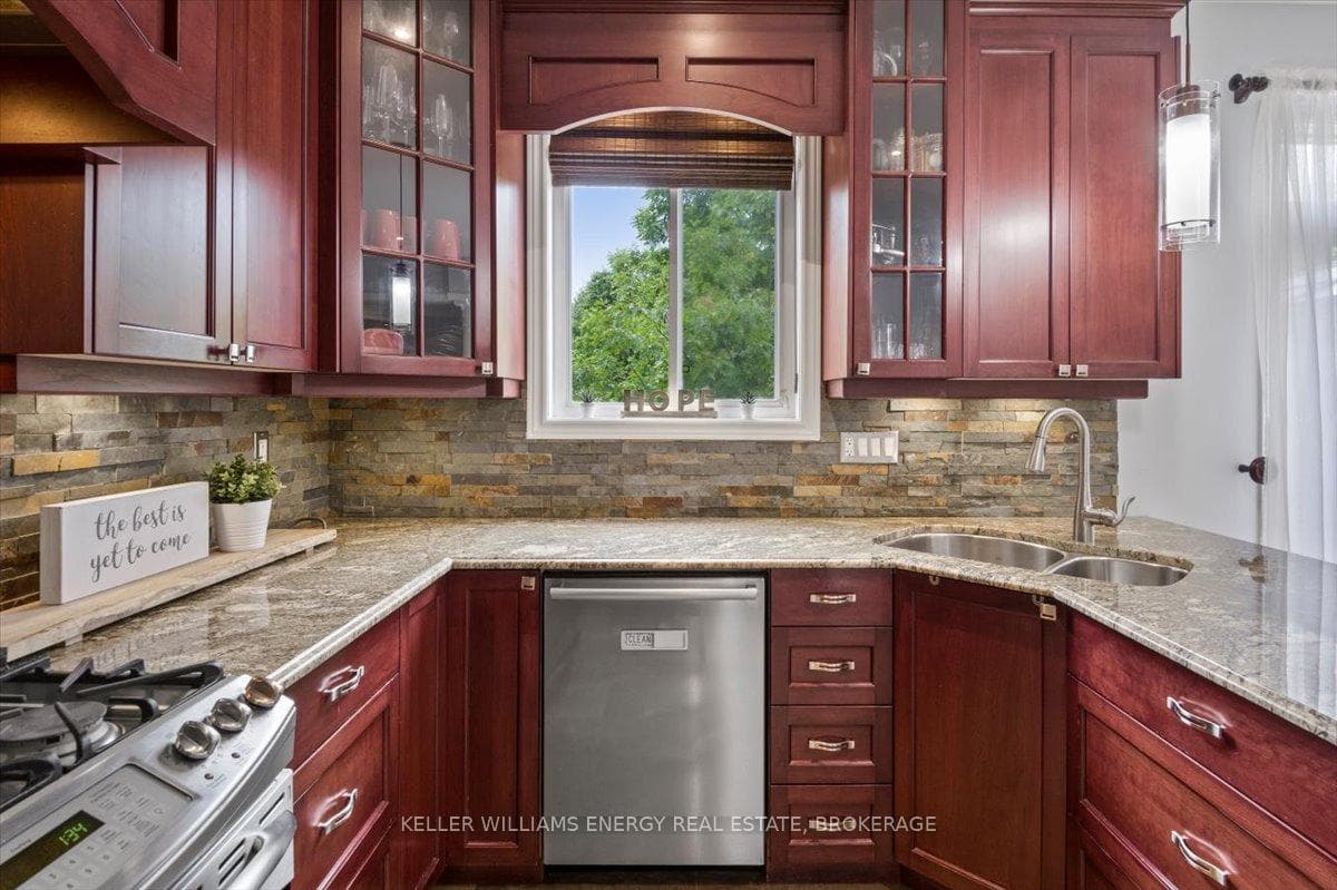 119 Nelson Street photo 10